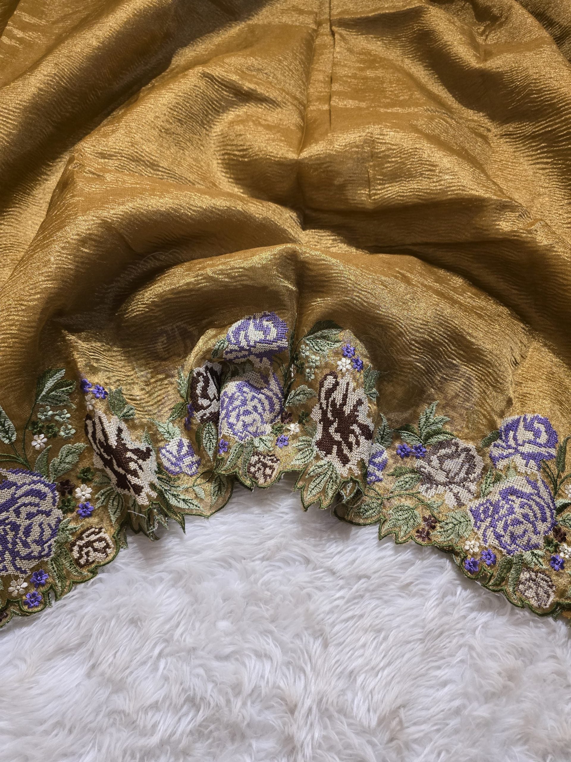 RASHI-RUSTI GOLD SAREE