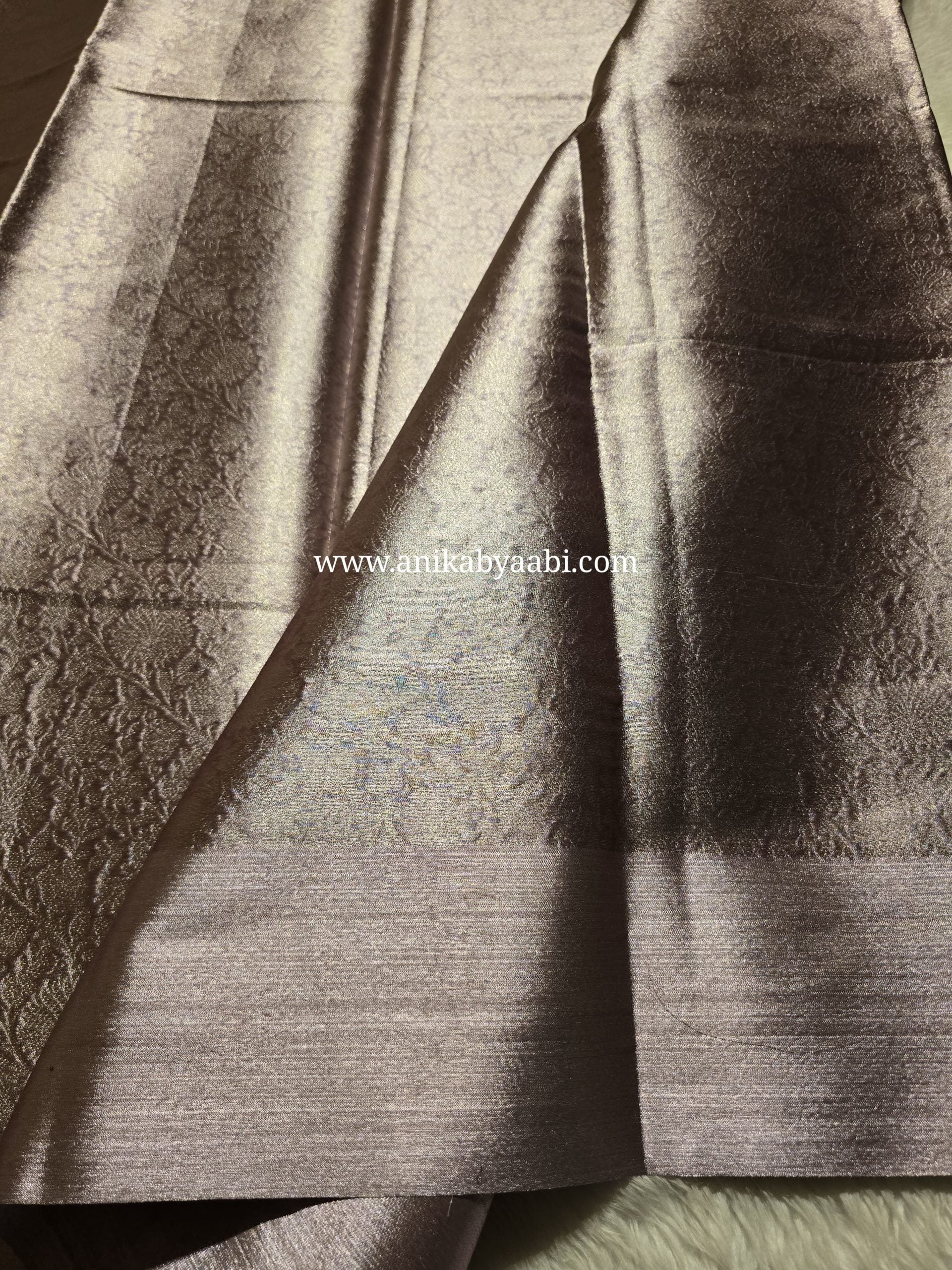 NITA-METTALIC LAVENDER SAREE