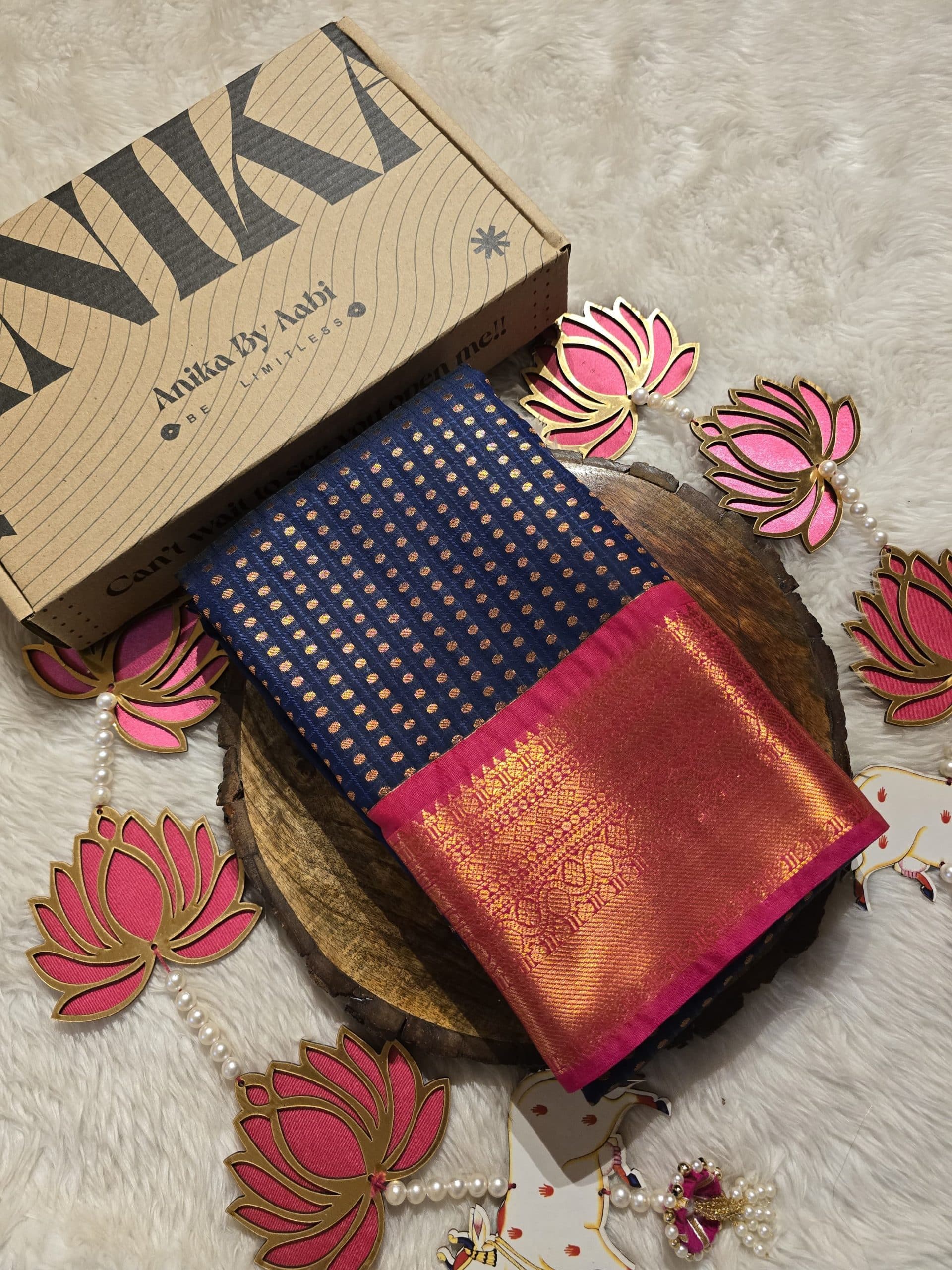 1000 BUTTAS-NEVYBLUE WITH RED