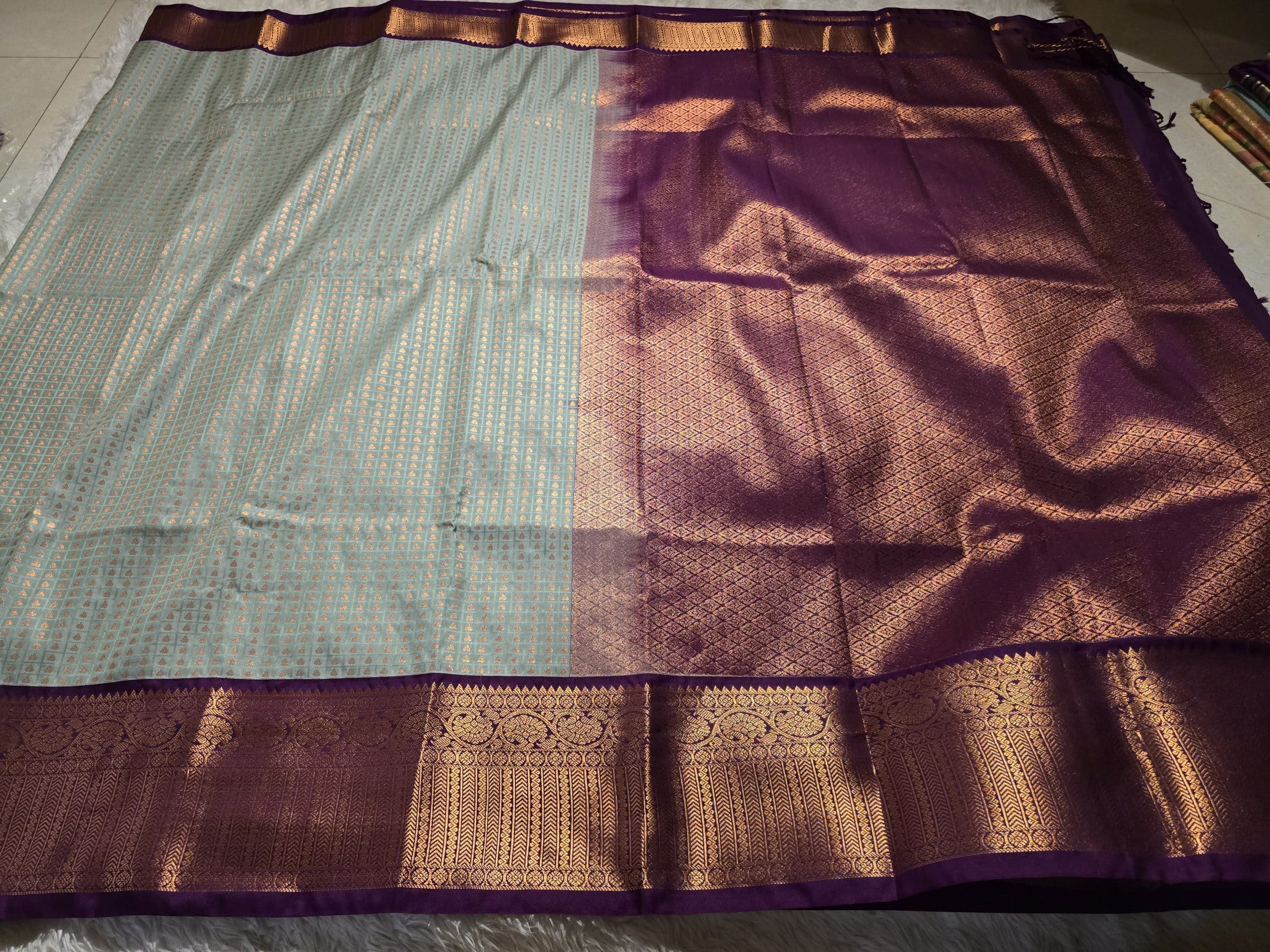 1000 BUTTAS-PASTEL ICEBLUE WITH DARK MAGENTA