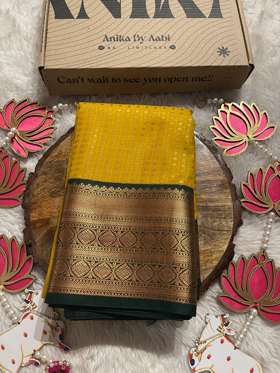 1000 BUTTAS-YELLOW WITH BOTTLE GREEN