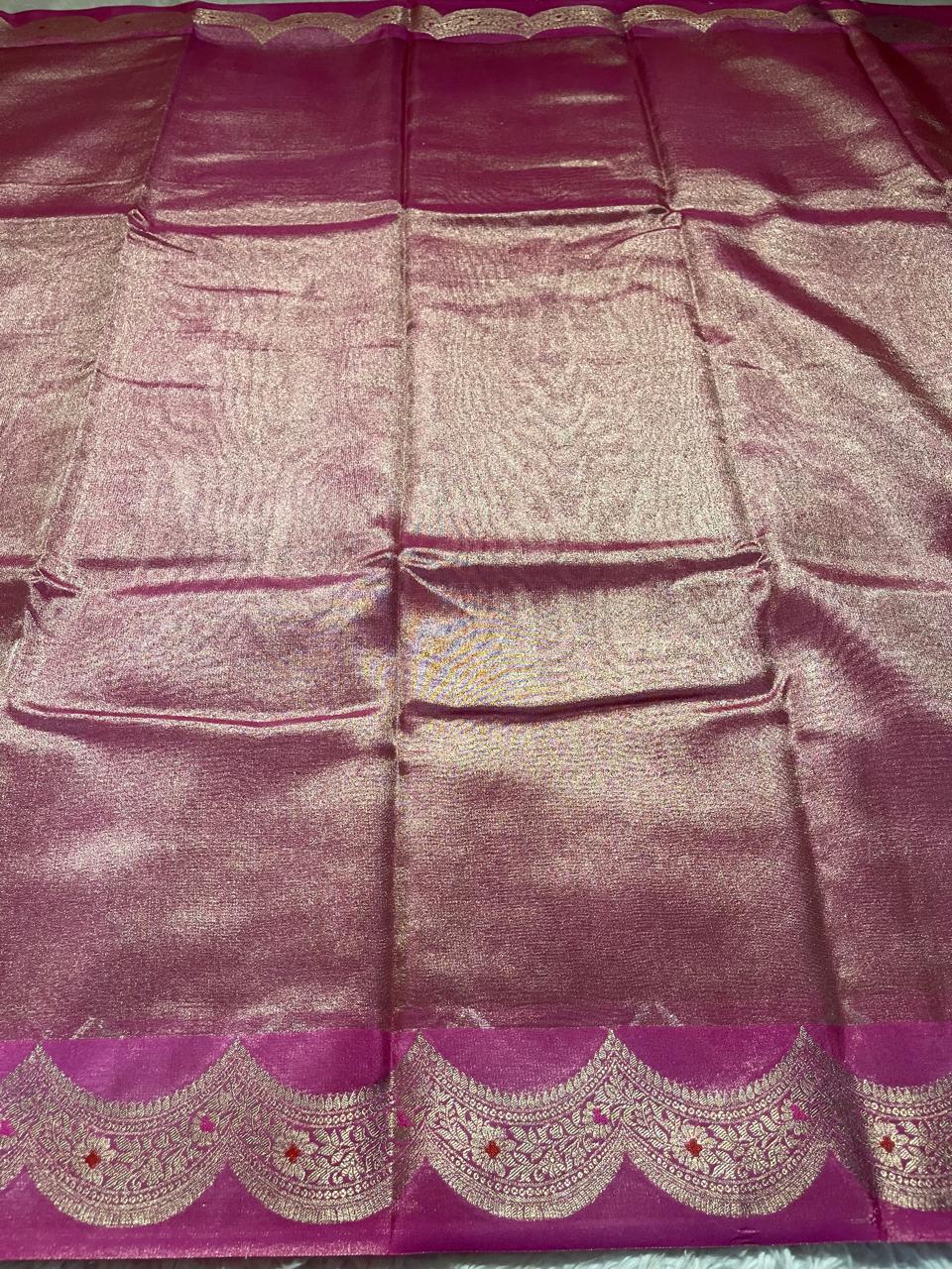 SCALLOP TISSUE SAREE-PINK
