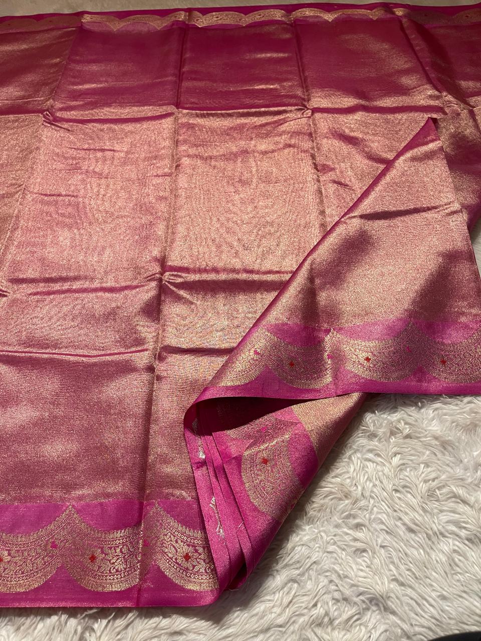 SCALLOP TISSUE SAREE-PINK