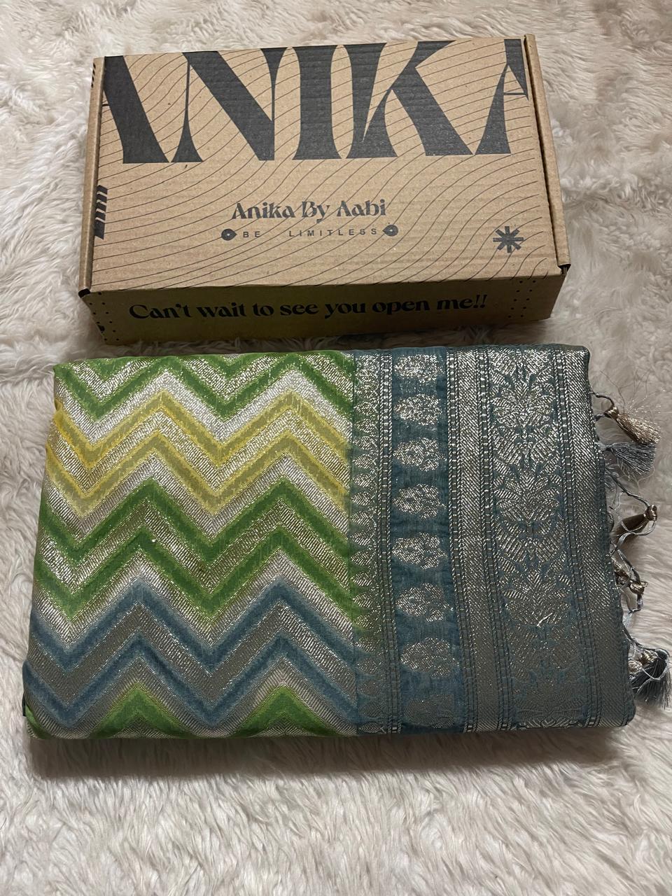 SITA GEORGETTE-GREY DUAL TONE