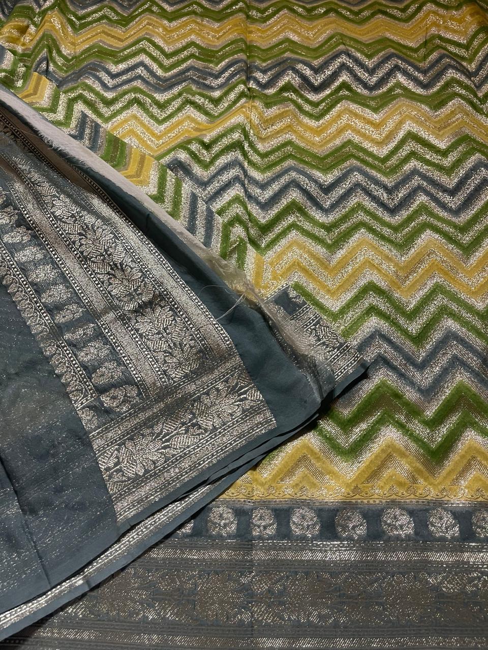 SITA GEORGETTE-GREY DUAL TONE