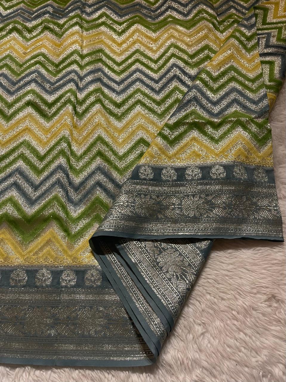 SITA GEORGETTE-GREY DUAL TONE