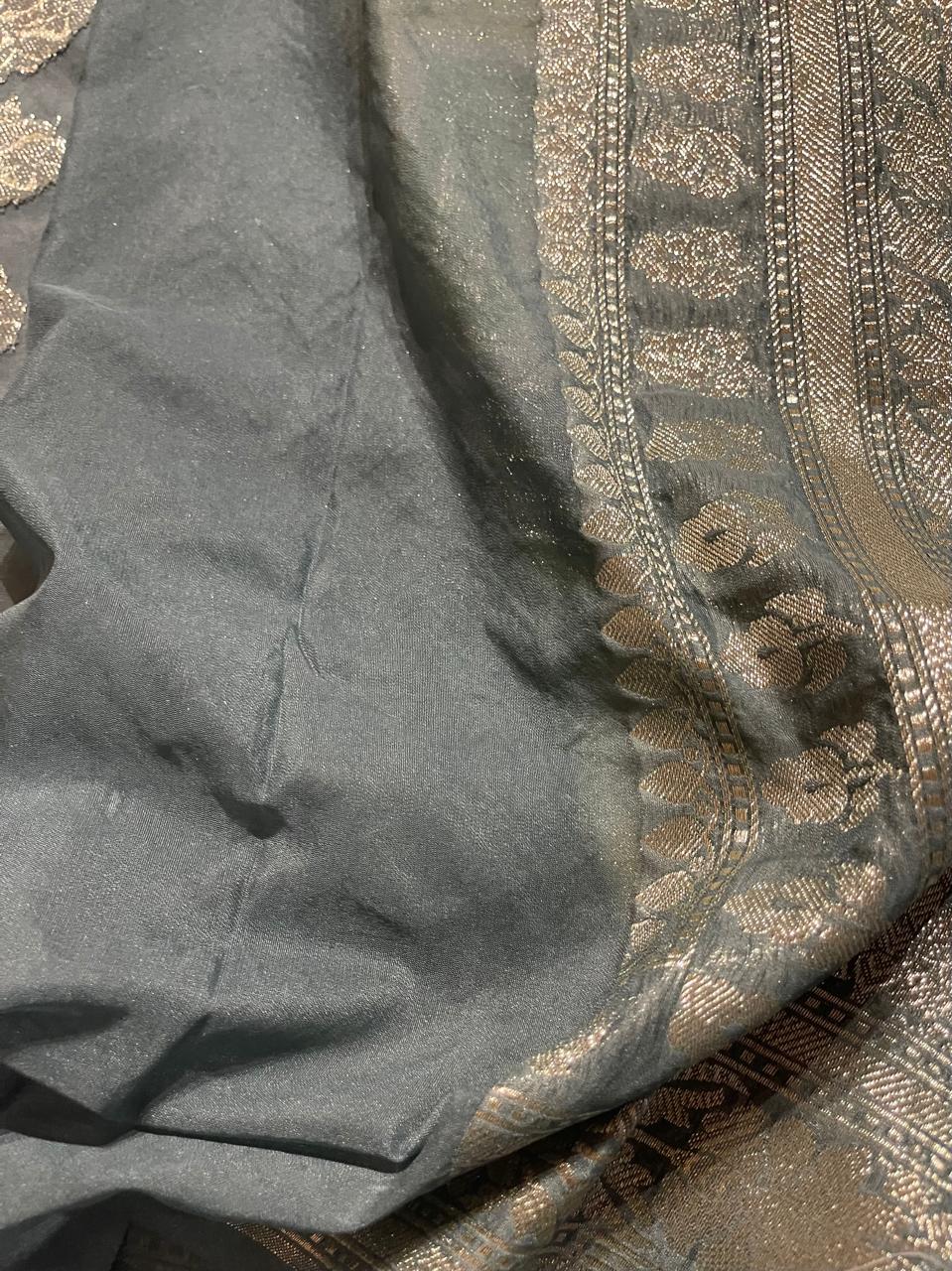 SITA GEORGETTE-GREY DUAL TONE