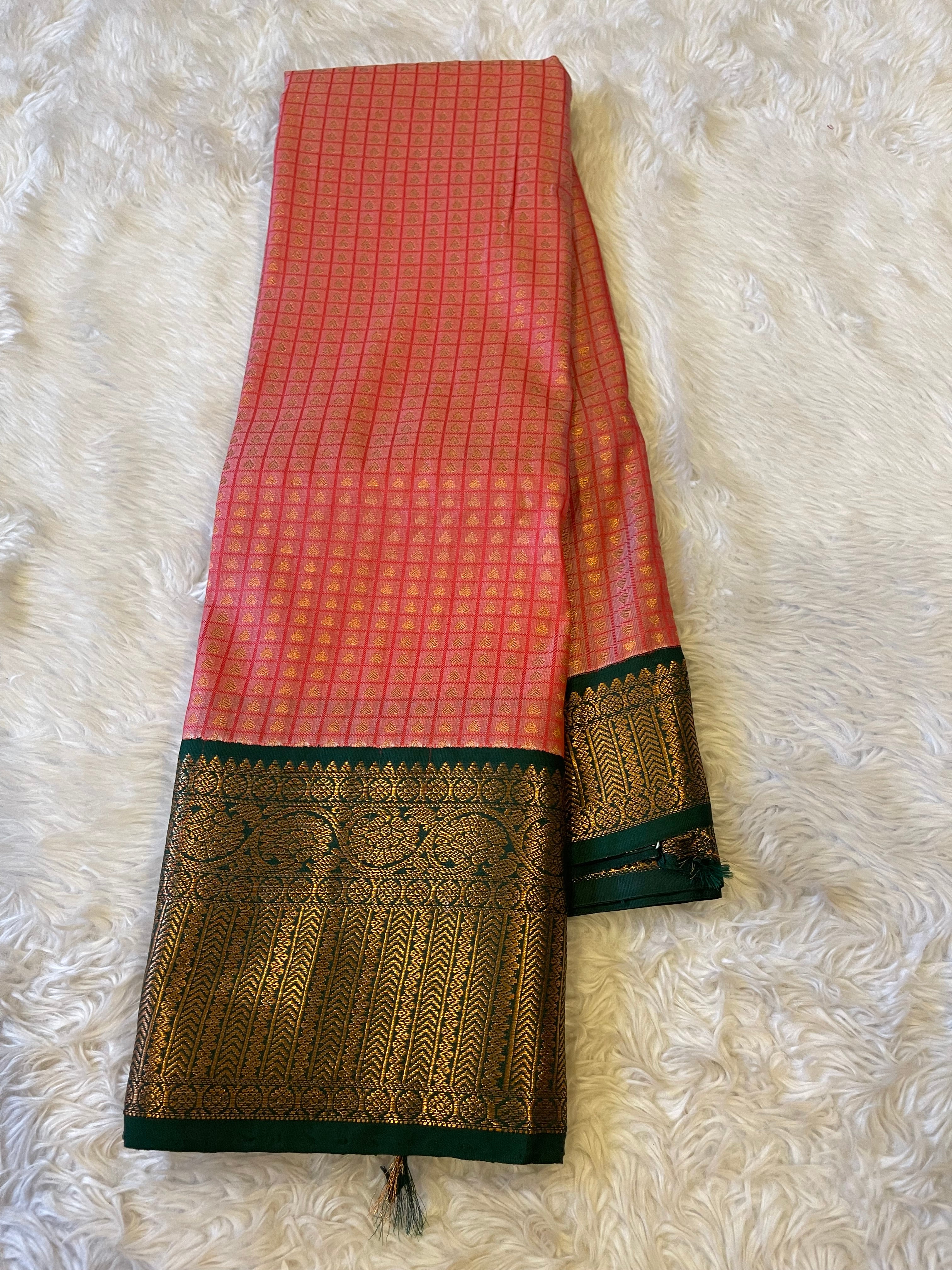 1000 BUTTAS-PEACH WITH BOTTLE GREEN