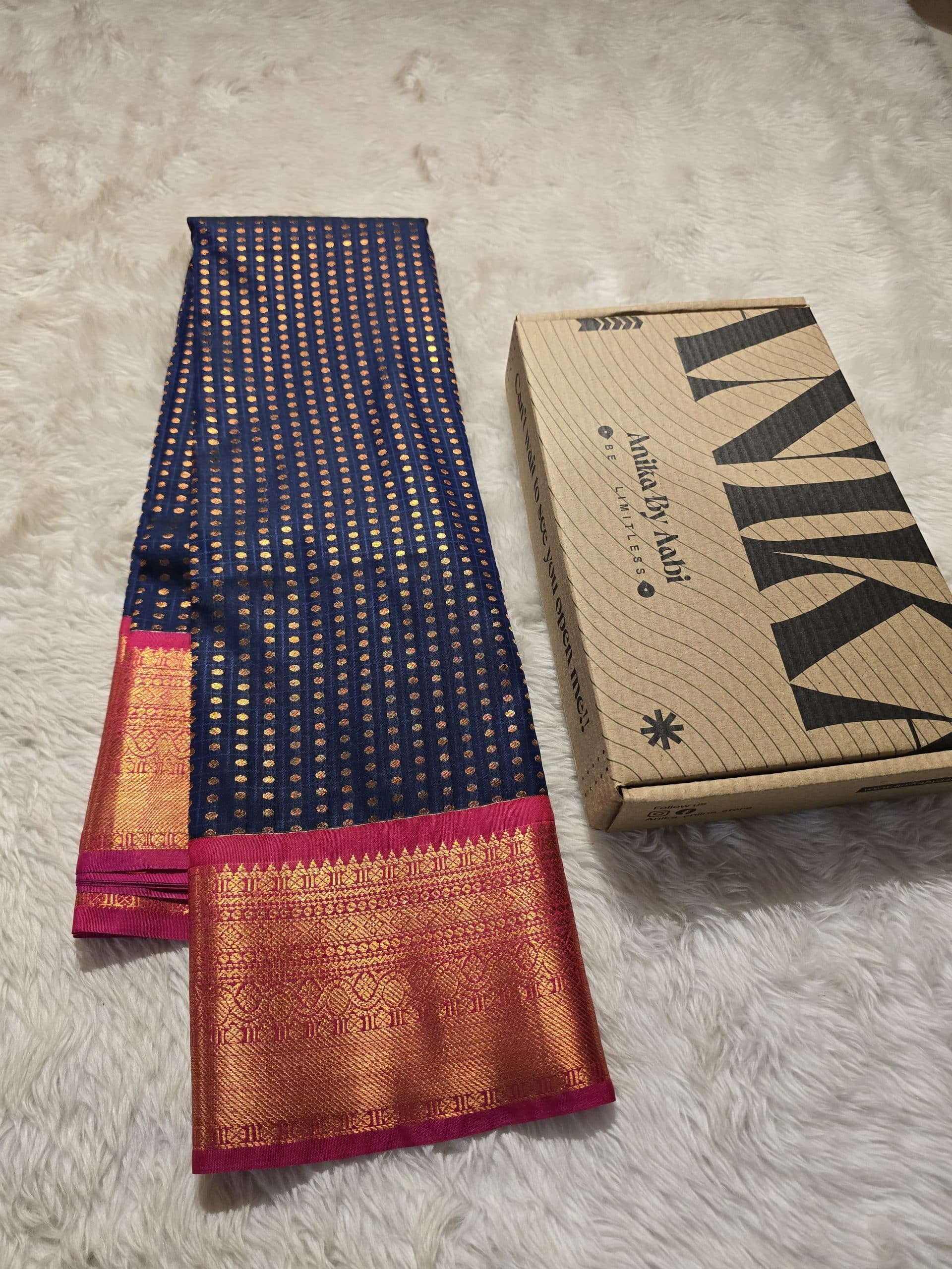 1000 BUTTAS-NEVYBLUE WITH RED