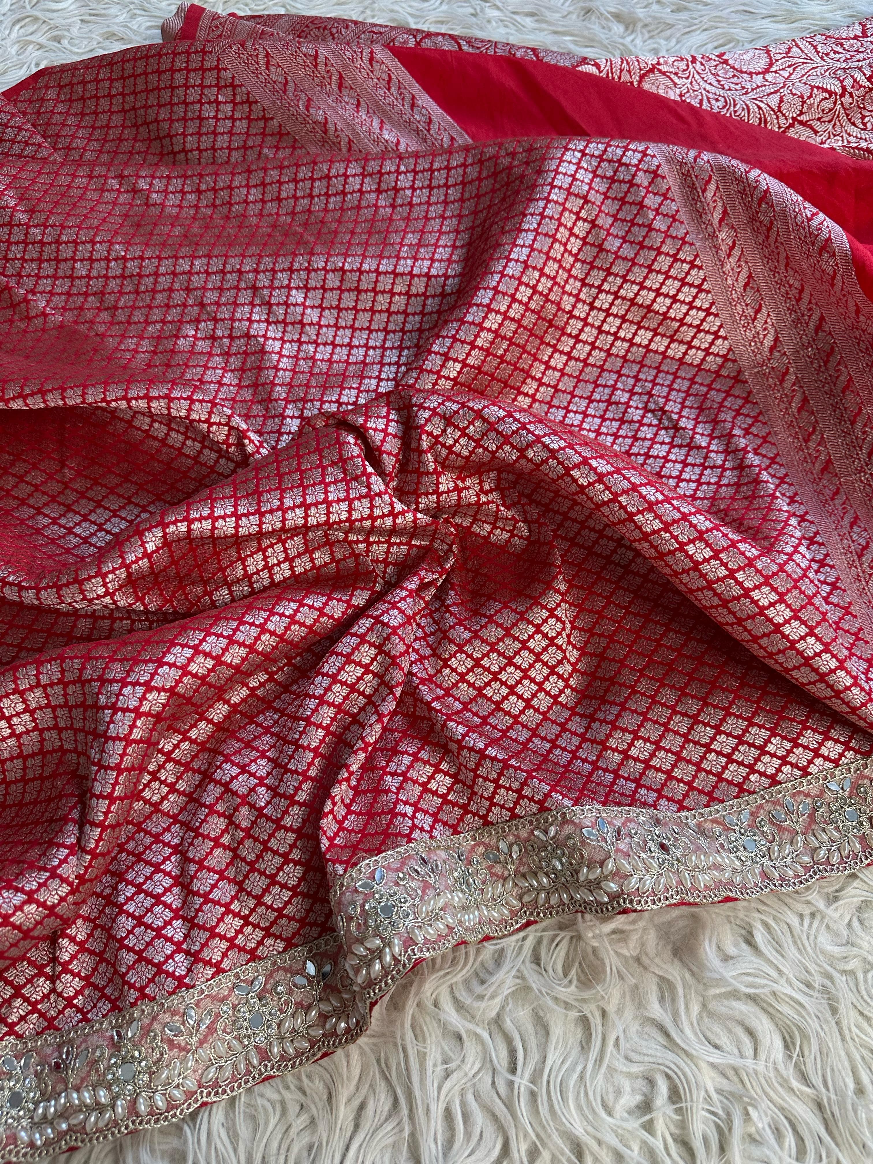 MATHURI - BANARASI MUSHRO SILK  SAREE - RED