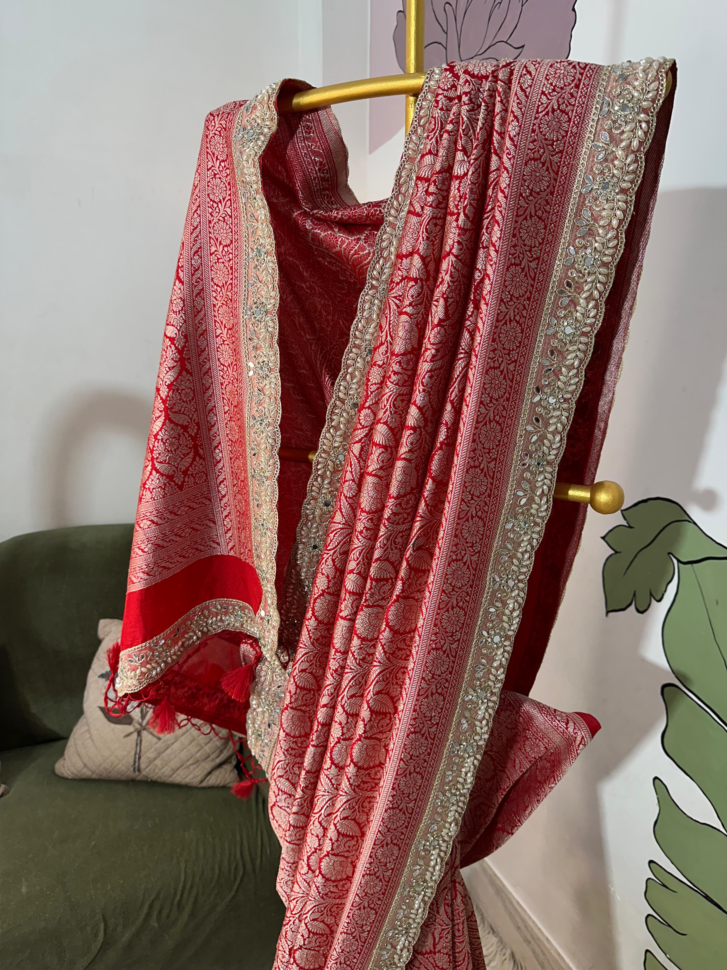 MATHURI - BANARASI MUSHRO SILK  SAREE - RED