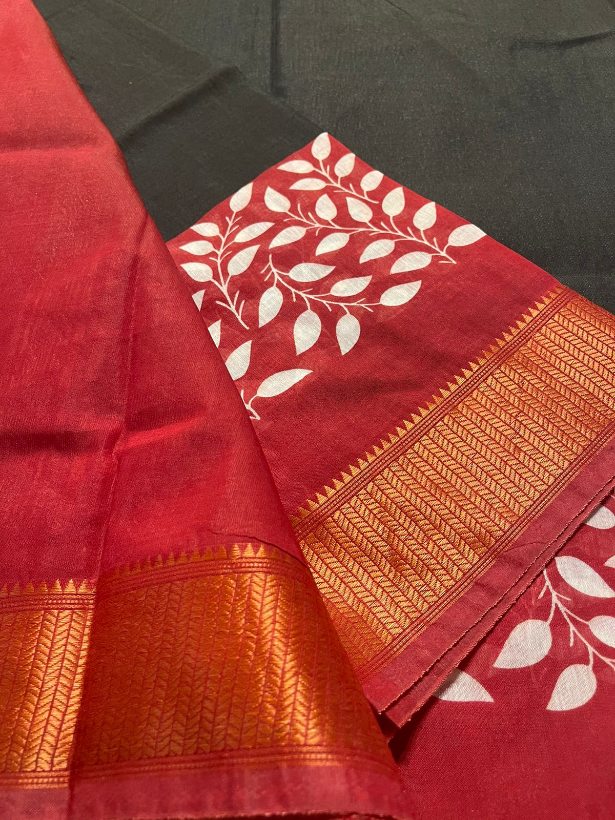 VIHA - BLACK WITH BRICKRED SAREE