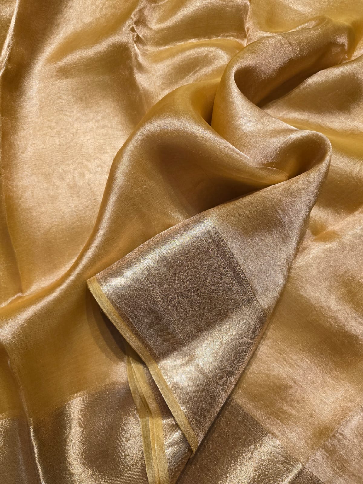 KALKI-GOLD BRIDAL EDIT SAREE