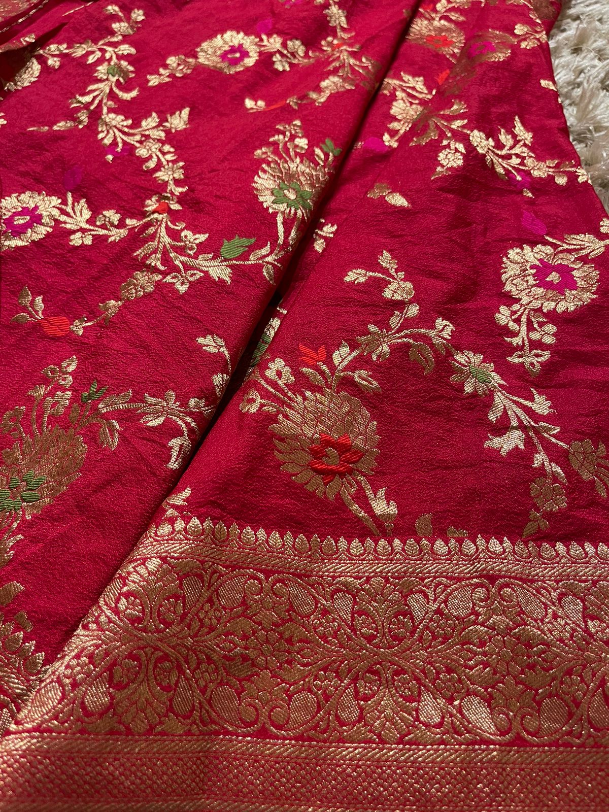KASI - RED SAREE