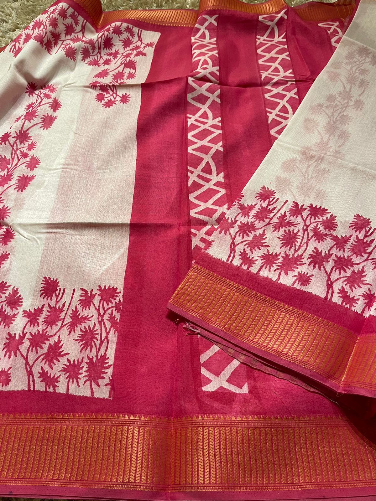 VIHA - WHITE WITH BABYPINK SAREE