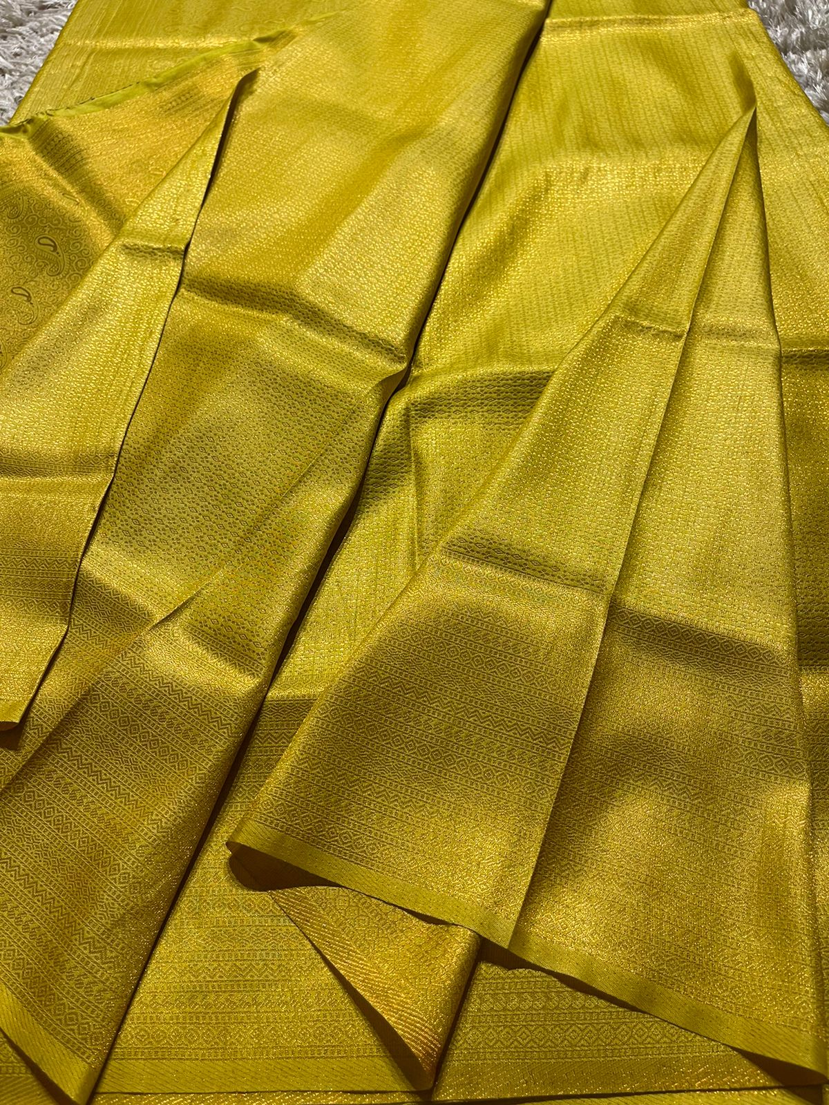 ROYAL AFFAIR-FLUORESCENT LIME SAREE