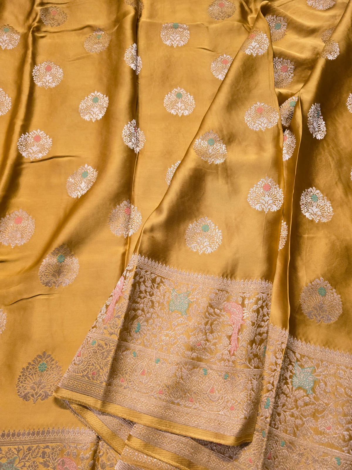 MUSHRO-YELLOW SAREE
