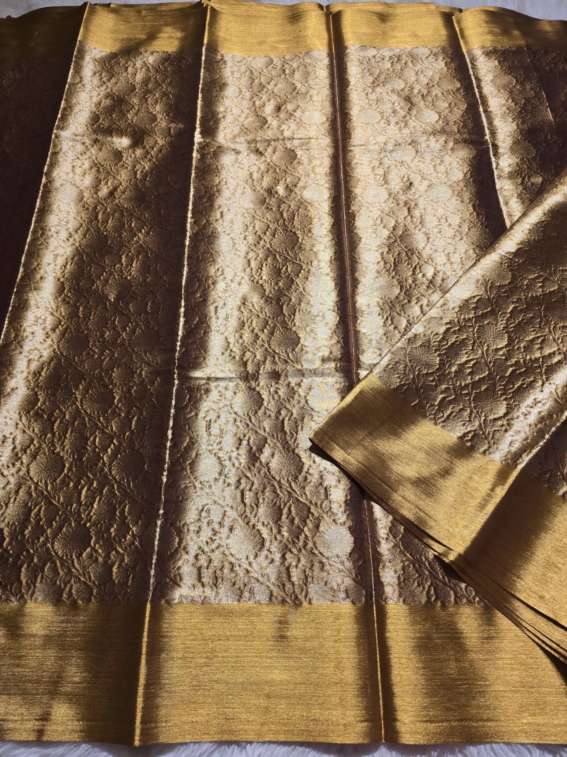 ROYAL ANTIQUE GOLD SAREE