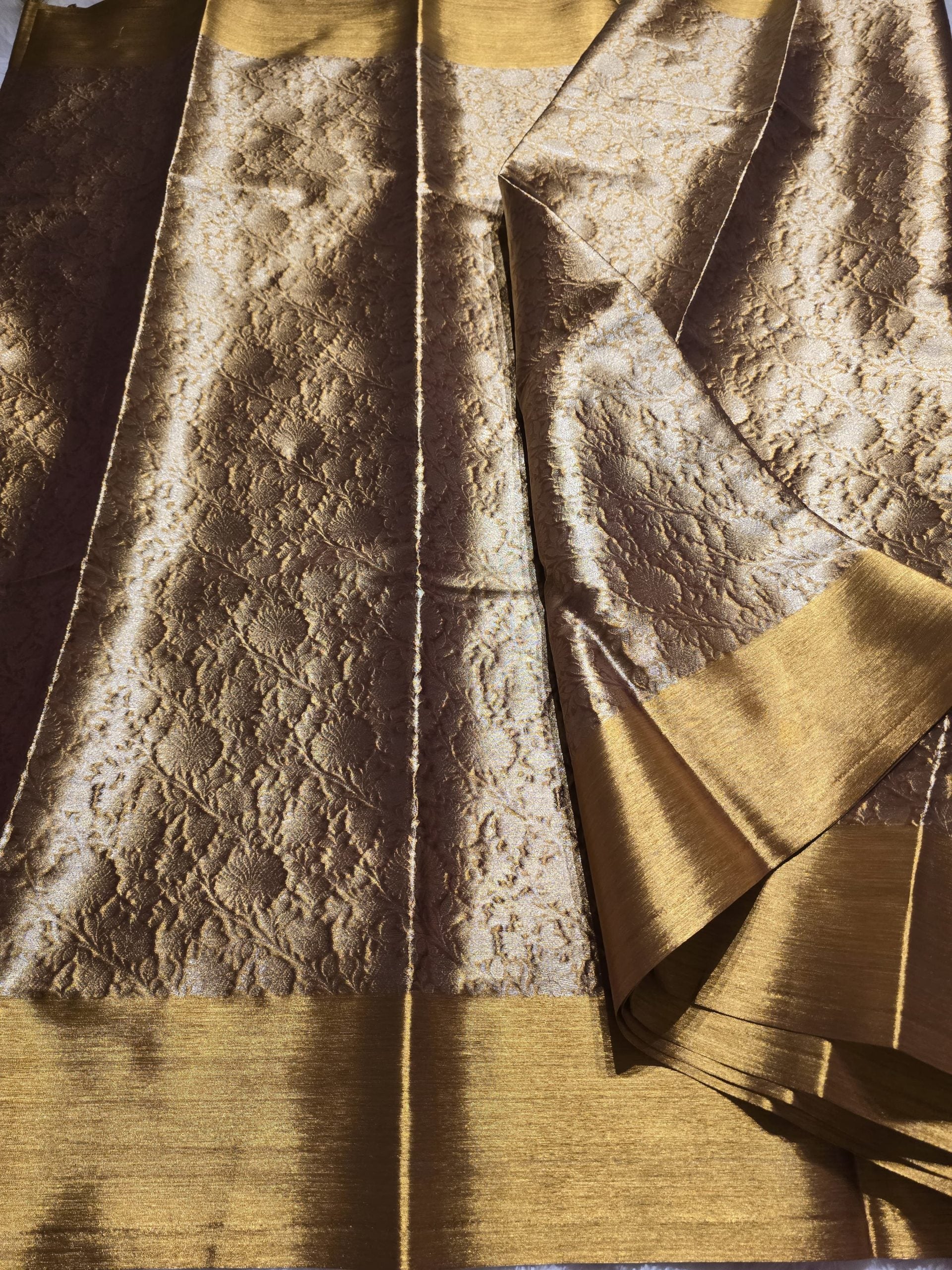 ROYAL ANTIQUE GOLD SAREE