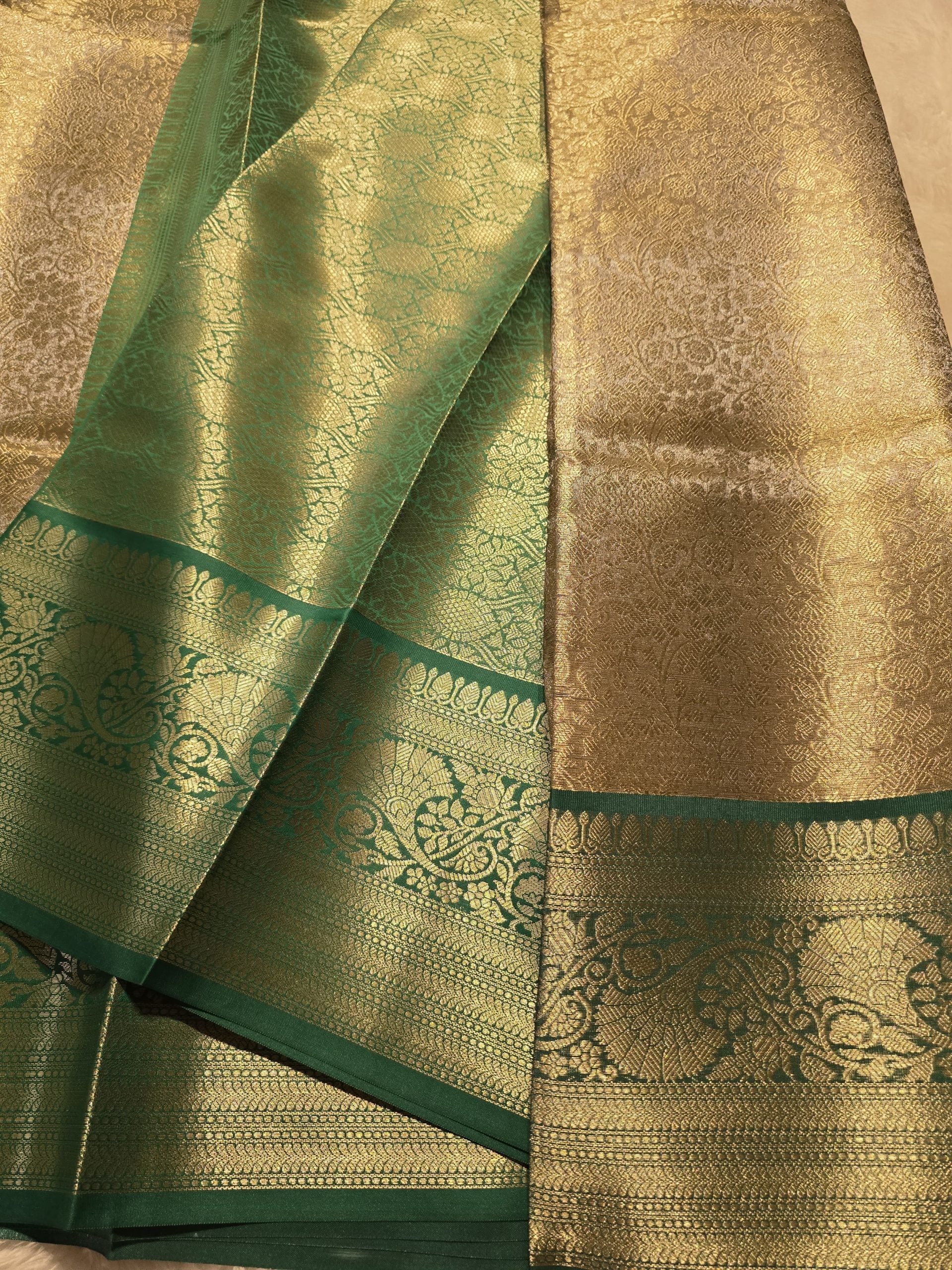 TISSUE FLORAL-GRAY GOLD WITH BOTTLE GREEN SAREE