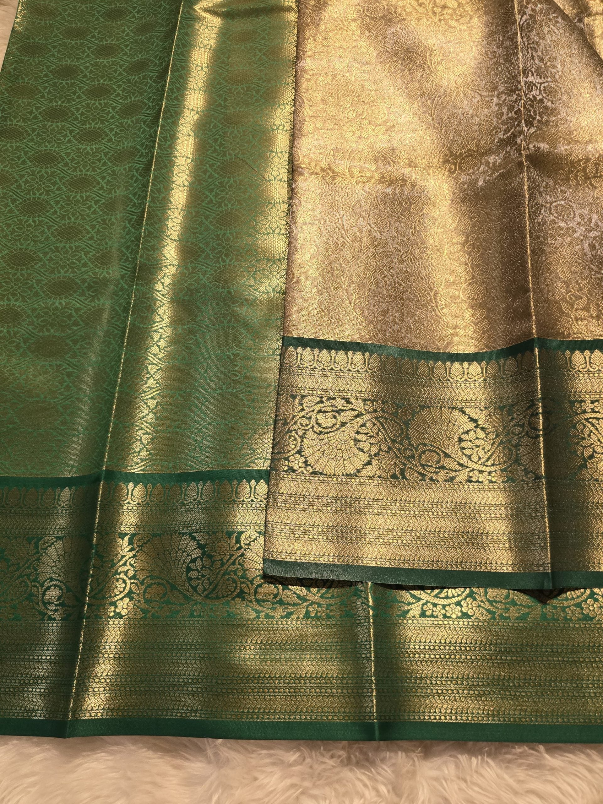 TISSUE FLORAL-GRAY GOLD WITH BOTTLE GREEN SAREE
