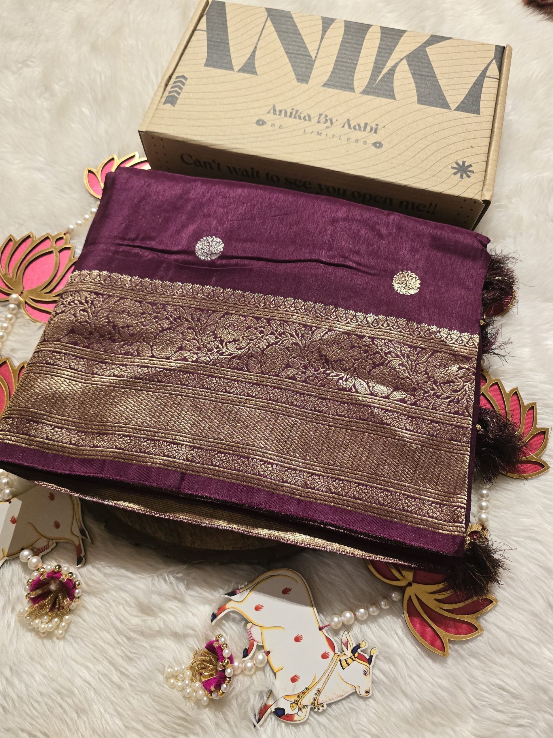 VINTAGE BANARASI-MAGENTA SAREE