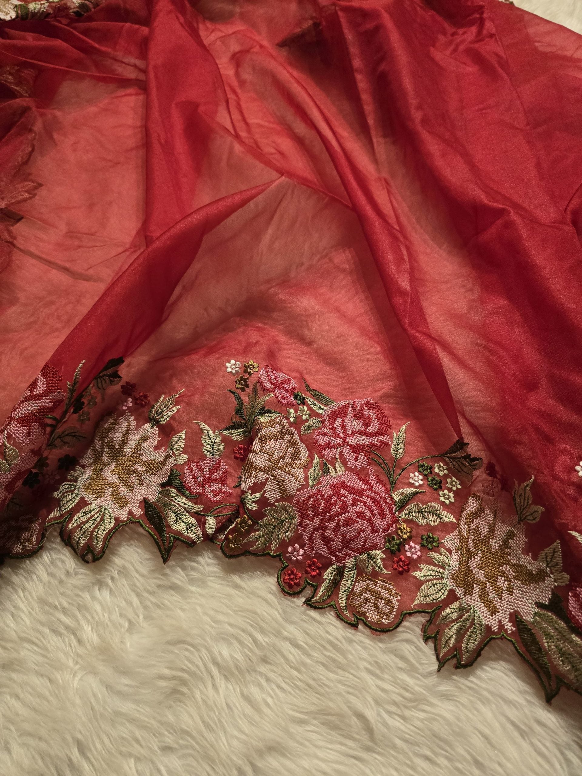 ORGANZA-RED DUAL ROSE