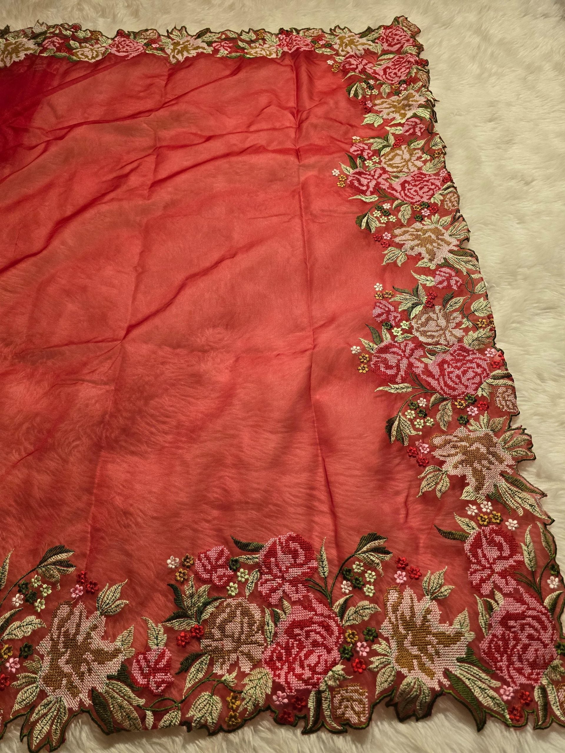 ORGANZA-RED DUAL ROSE