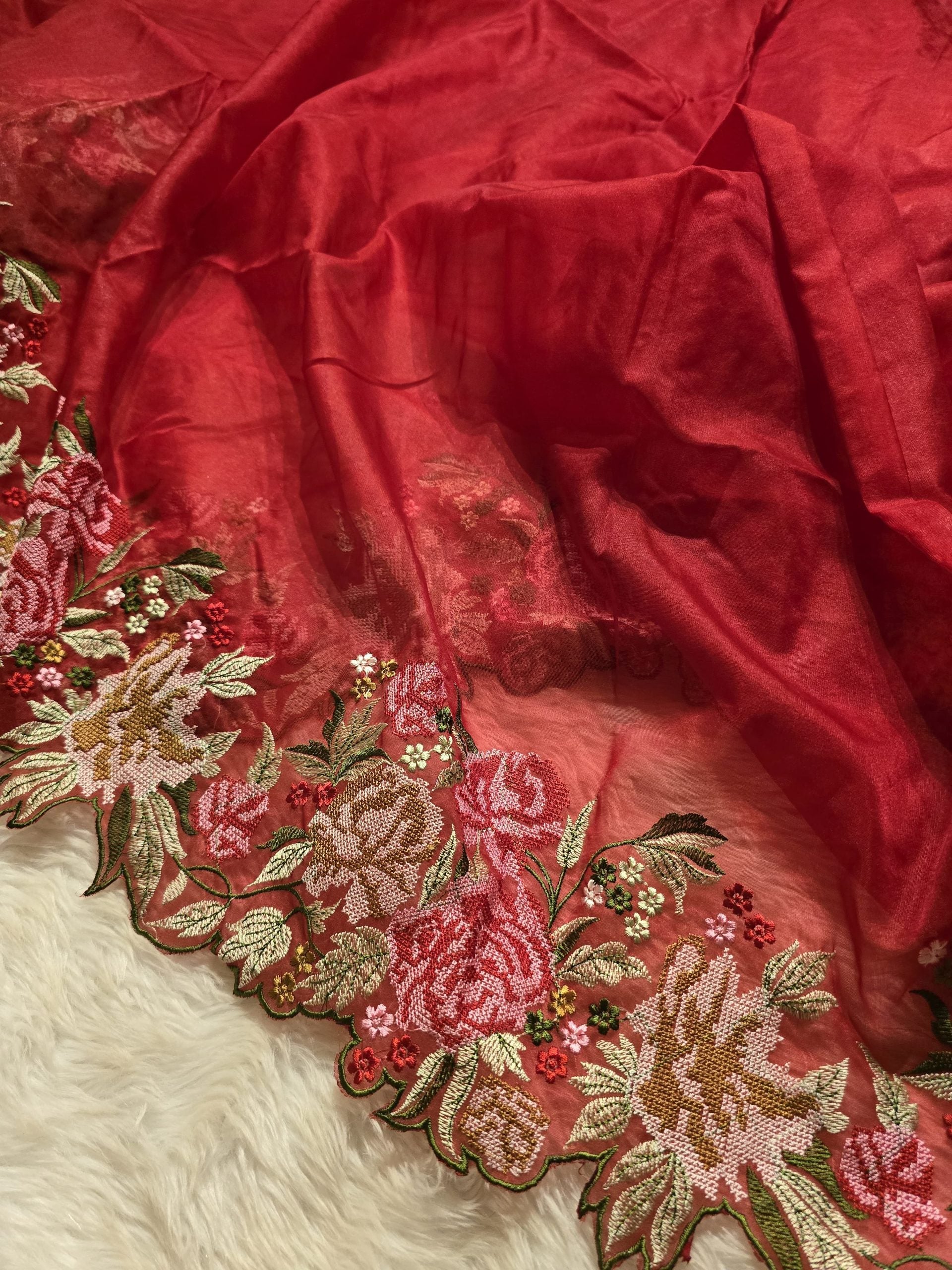 ORGANZA-RED DUAL ROSE