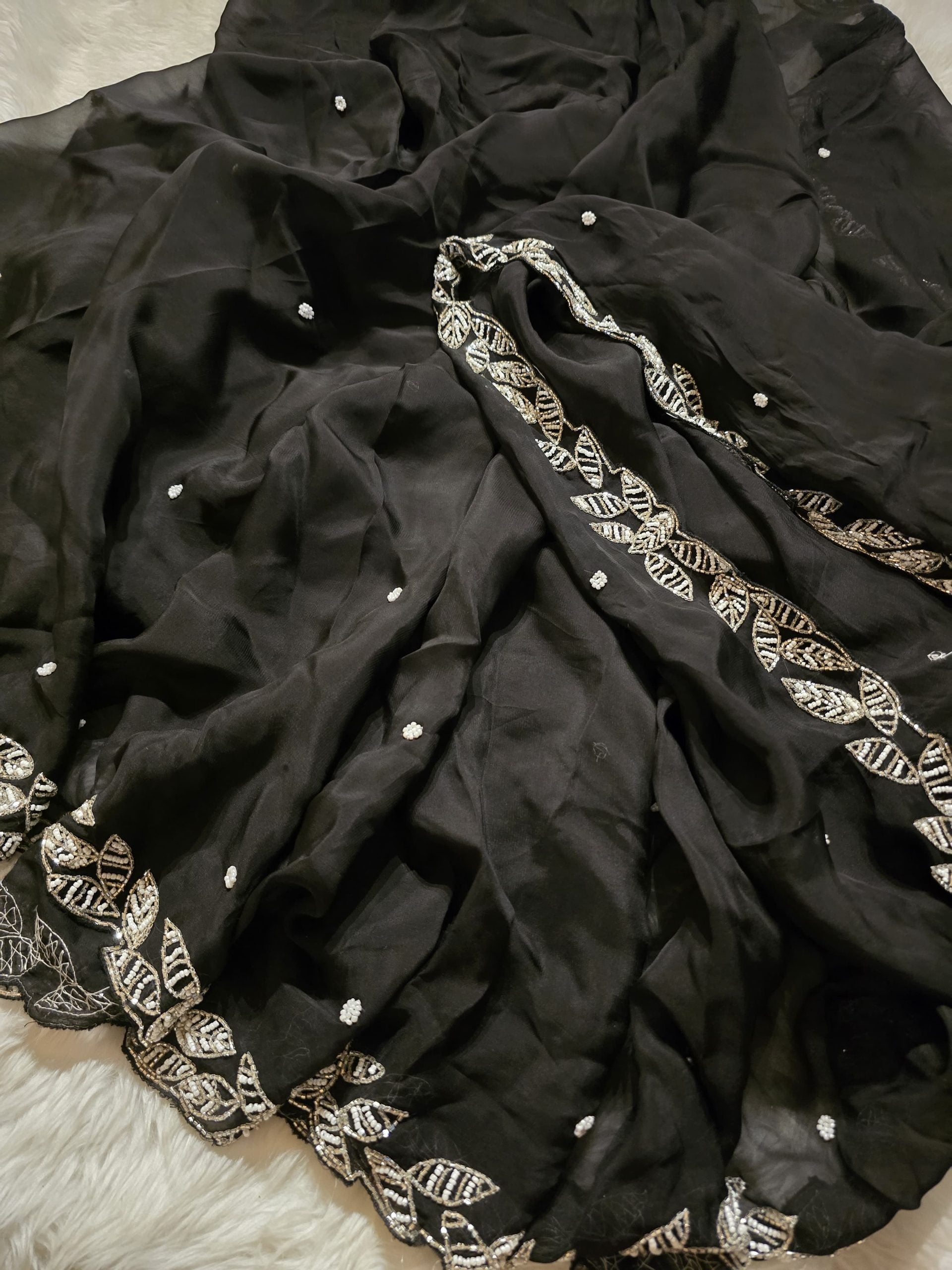 ANIKA LUXE-EBONY SAREE