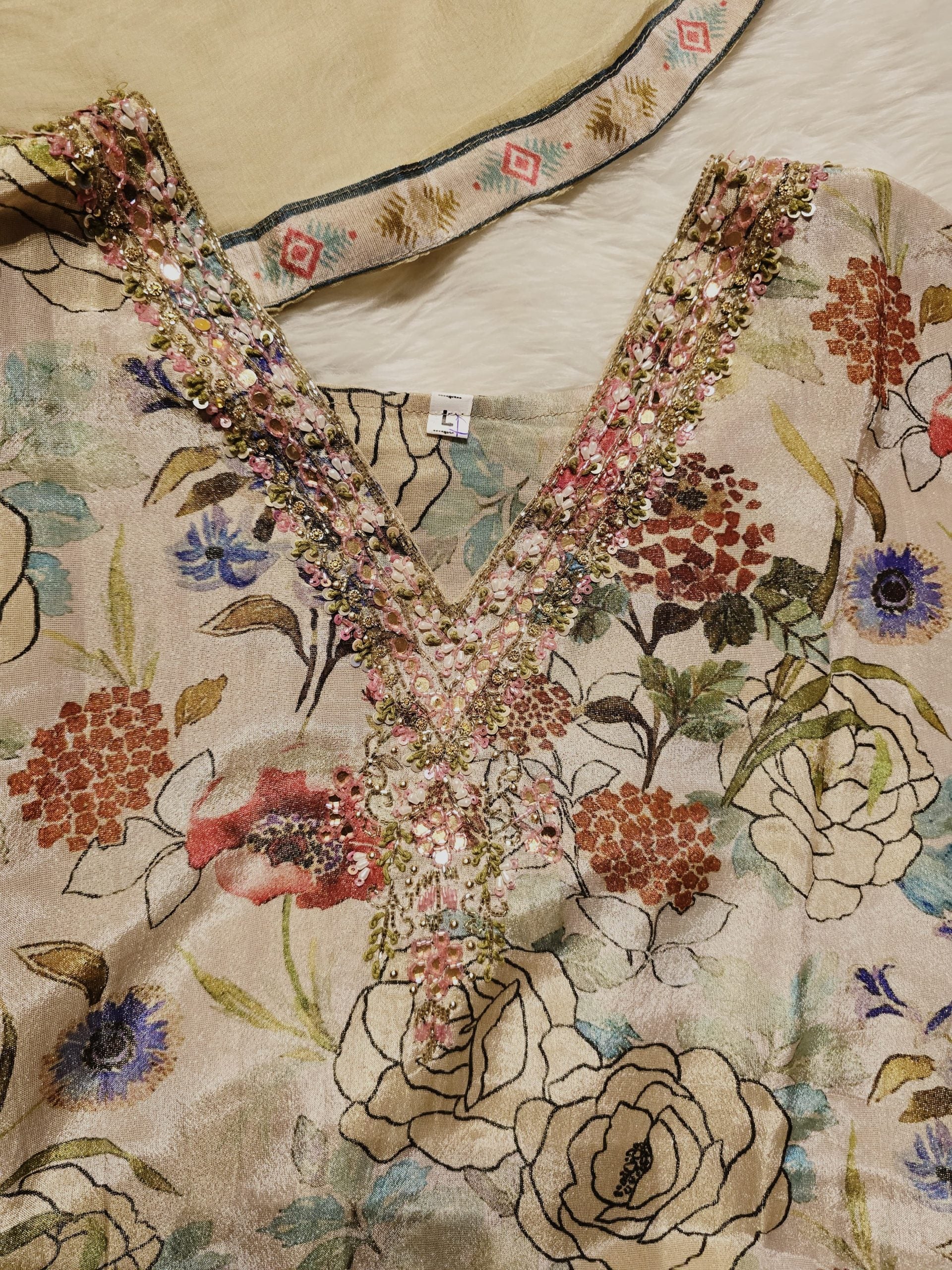 FLORA BEIGE