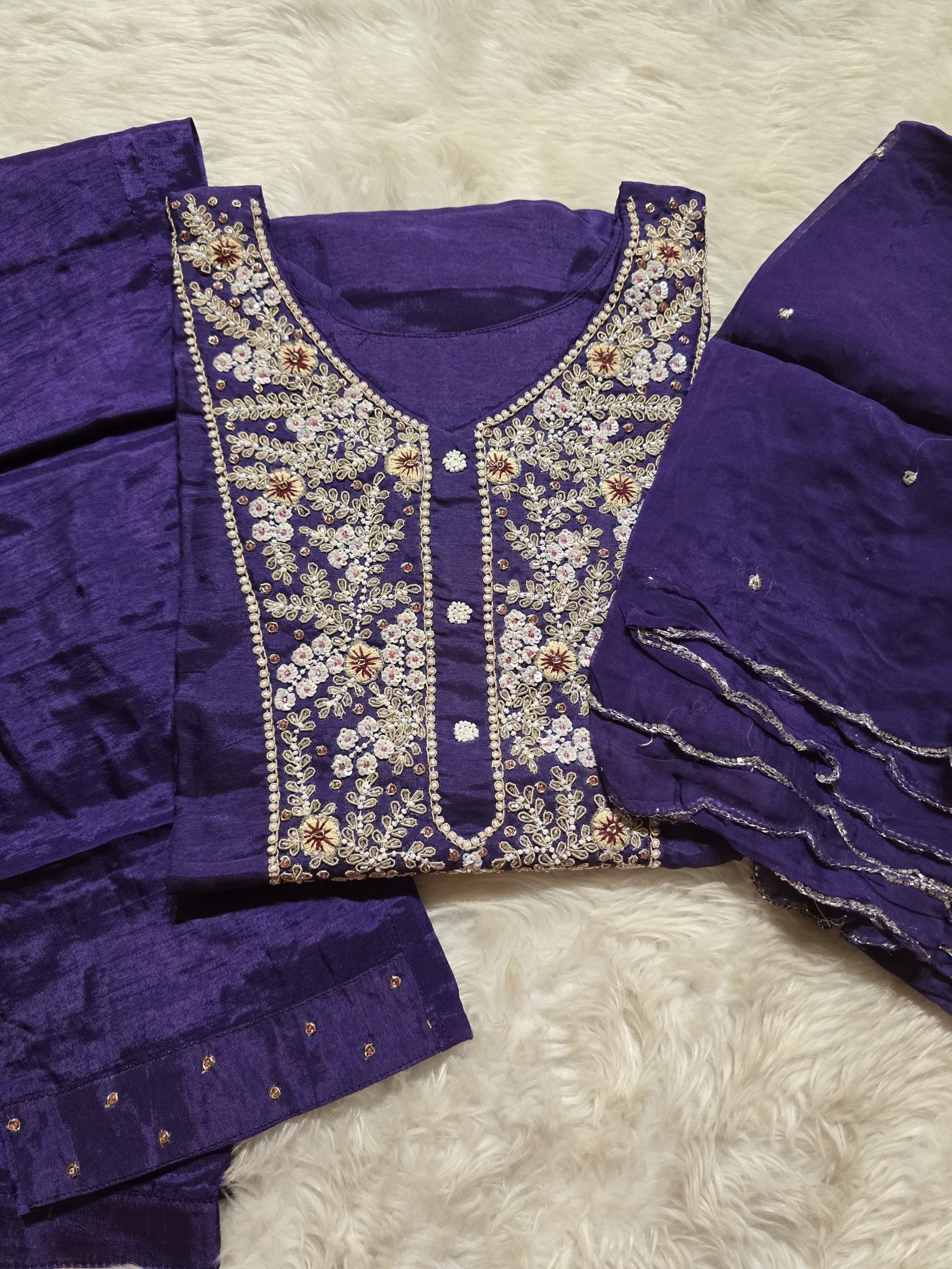 VIBRANT PURPLE