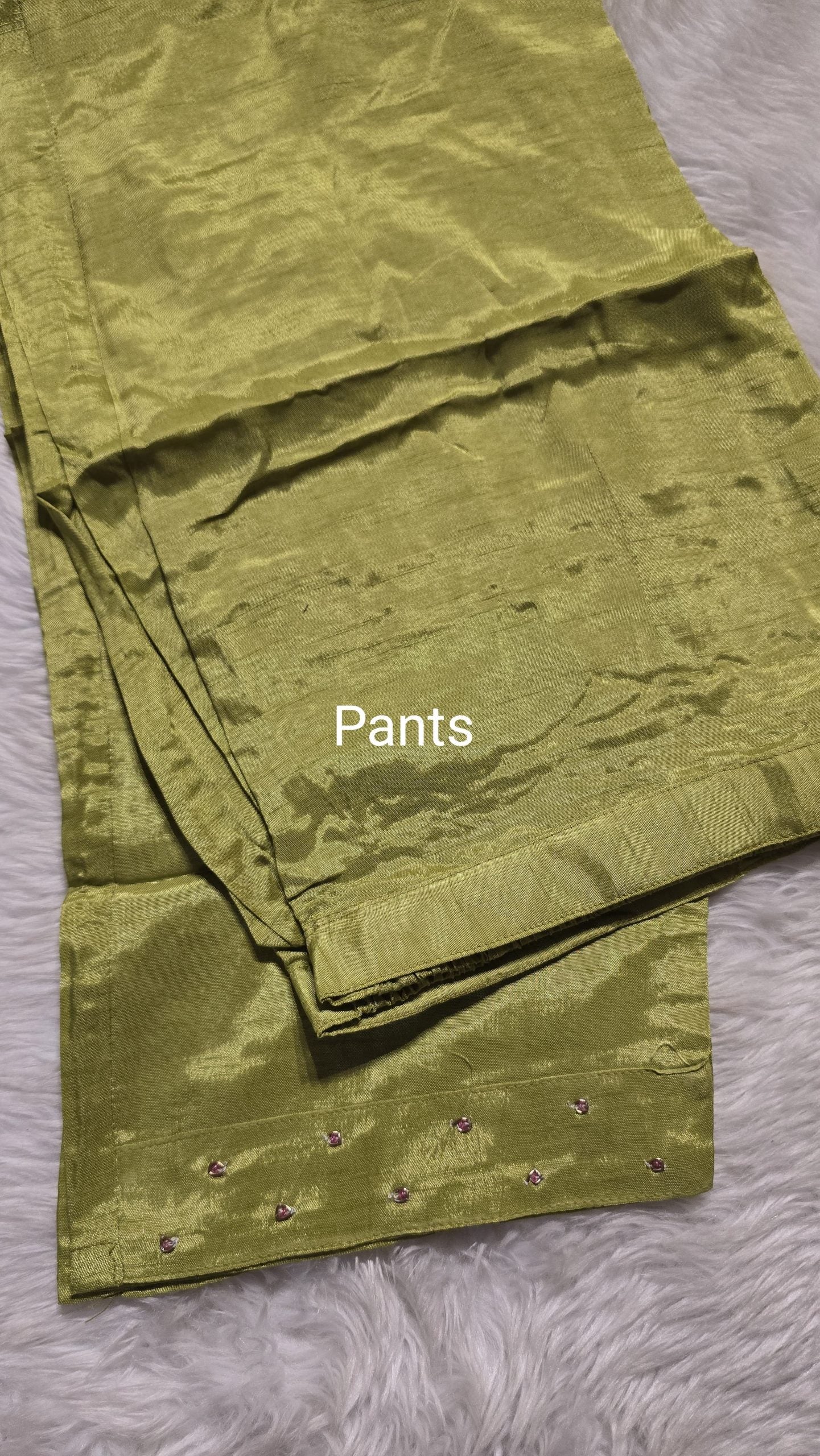 VIBRANT GREEN