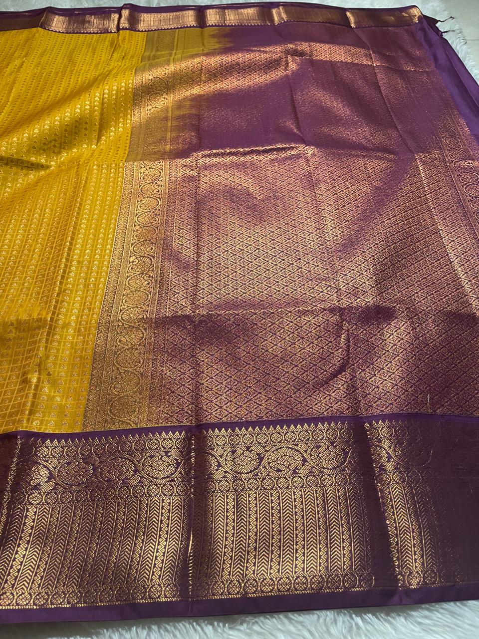 1000 BUTTAS-MANJAL WITH MAGENTA