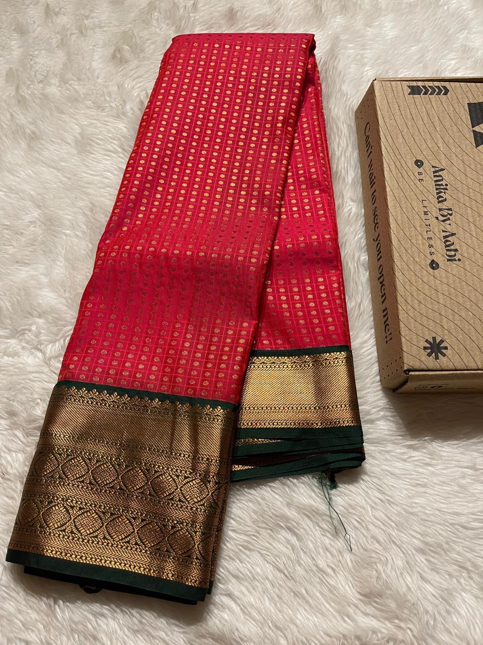 1000 BUTTAS-DARK PEACH WITH BOTTLE GREEN