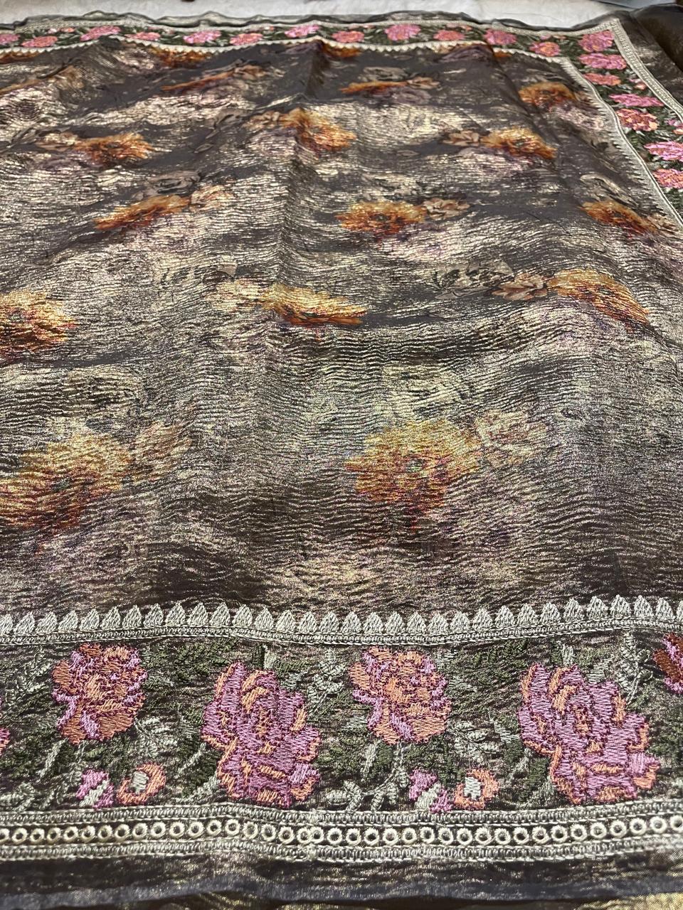 HEERAMANDI CRUSH-FOSSIL GRAY SAREE