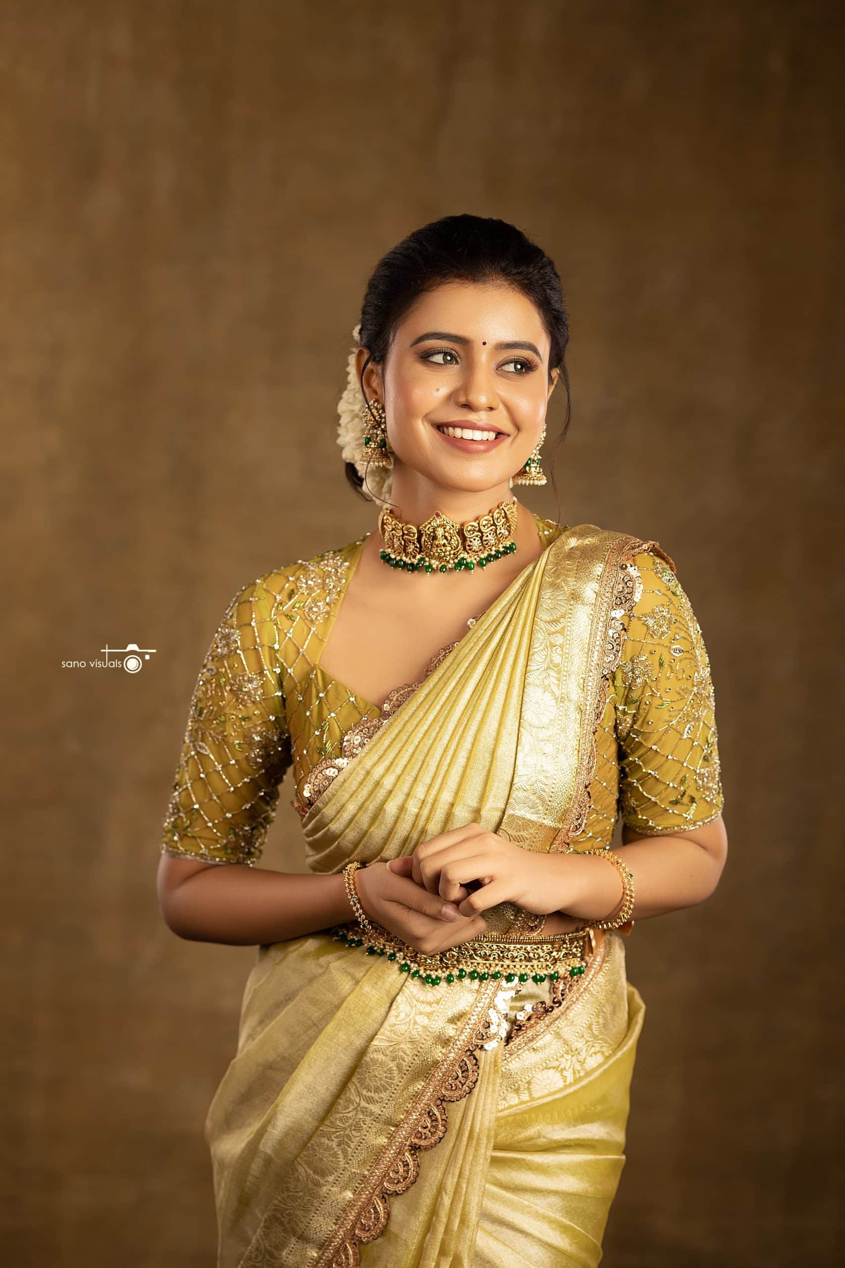 THRITHI-DUAL TONE GOLDEN GREEN SAREE