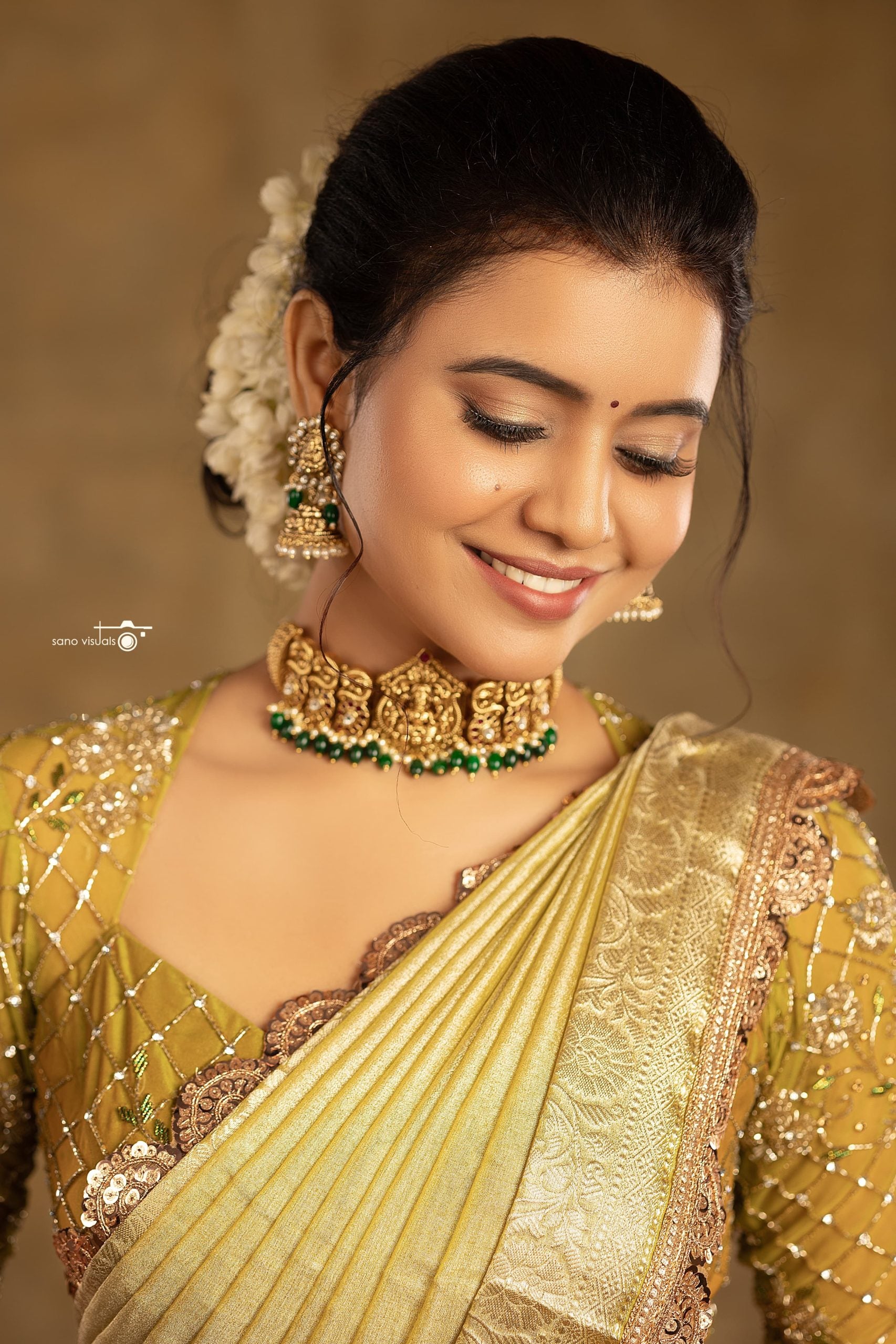 THRITHI-DUAL TONE GOLDEN GREEN SAREE