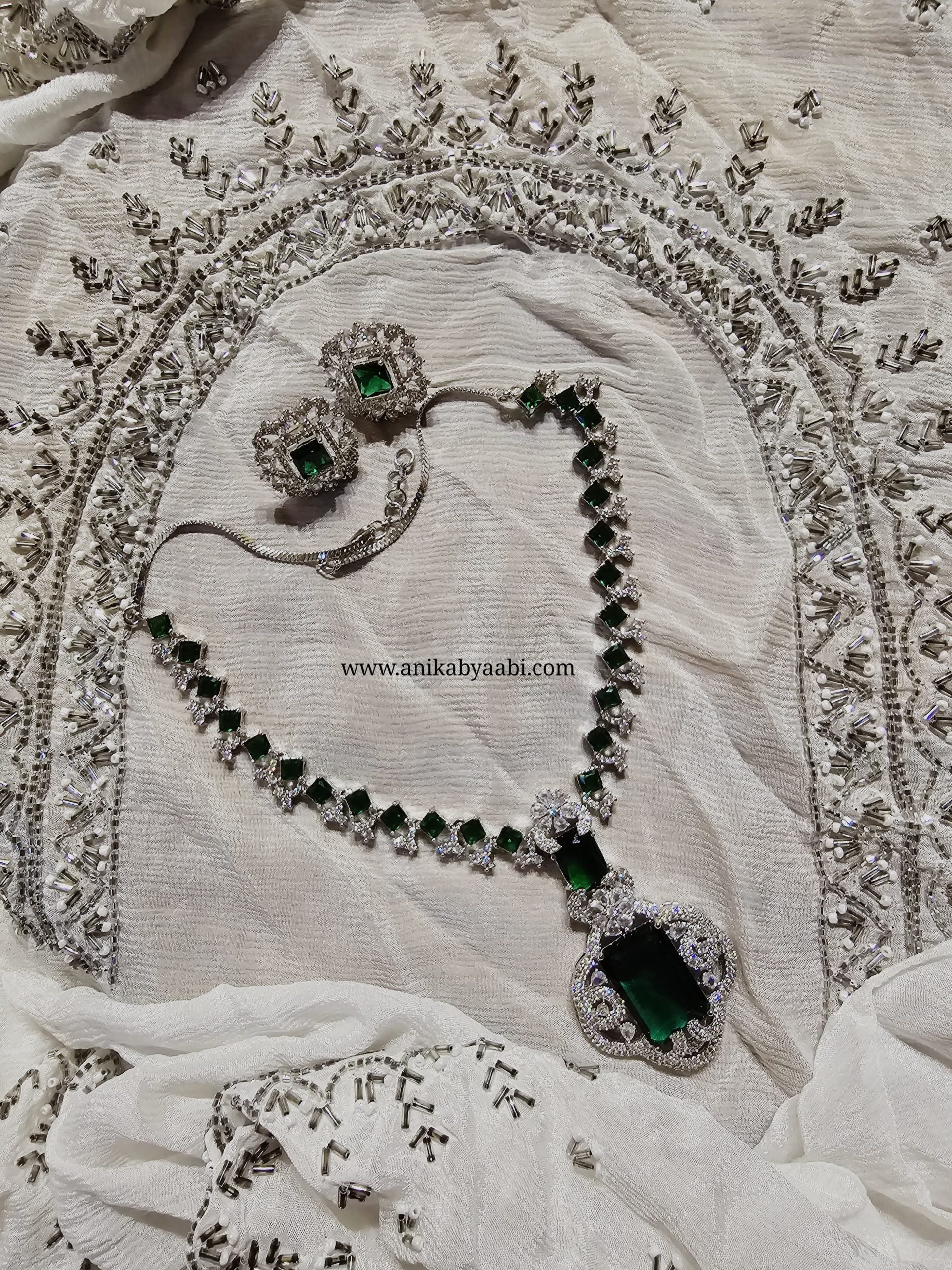 NITA -EMERALD