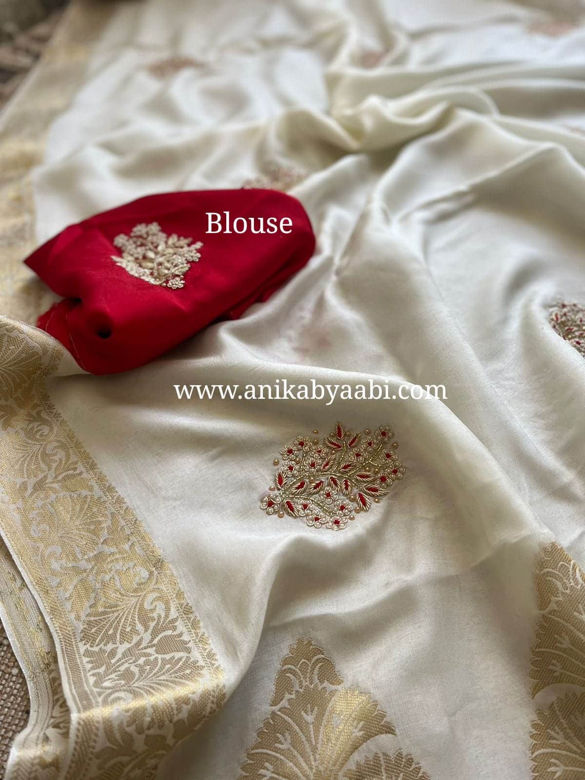 ONAM SERIES-TANVI HALFWHITE SAREE