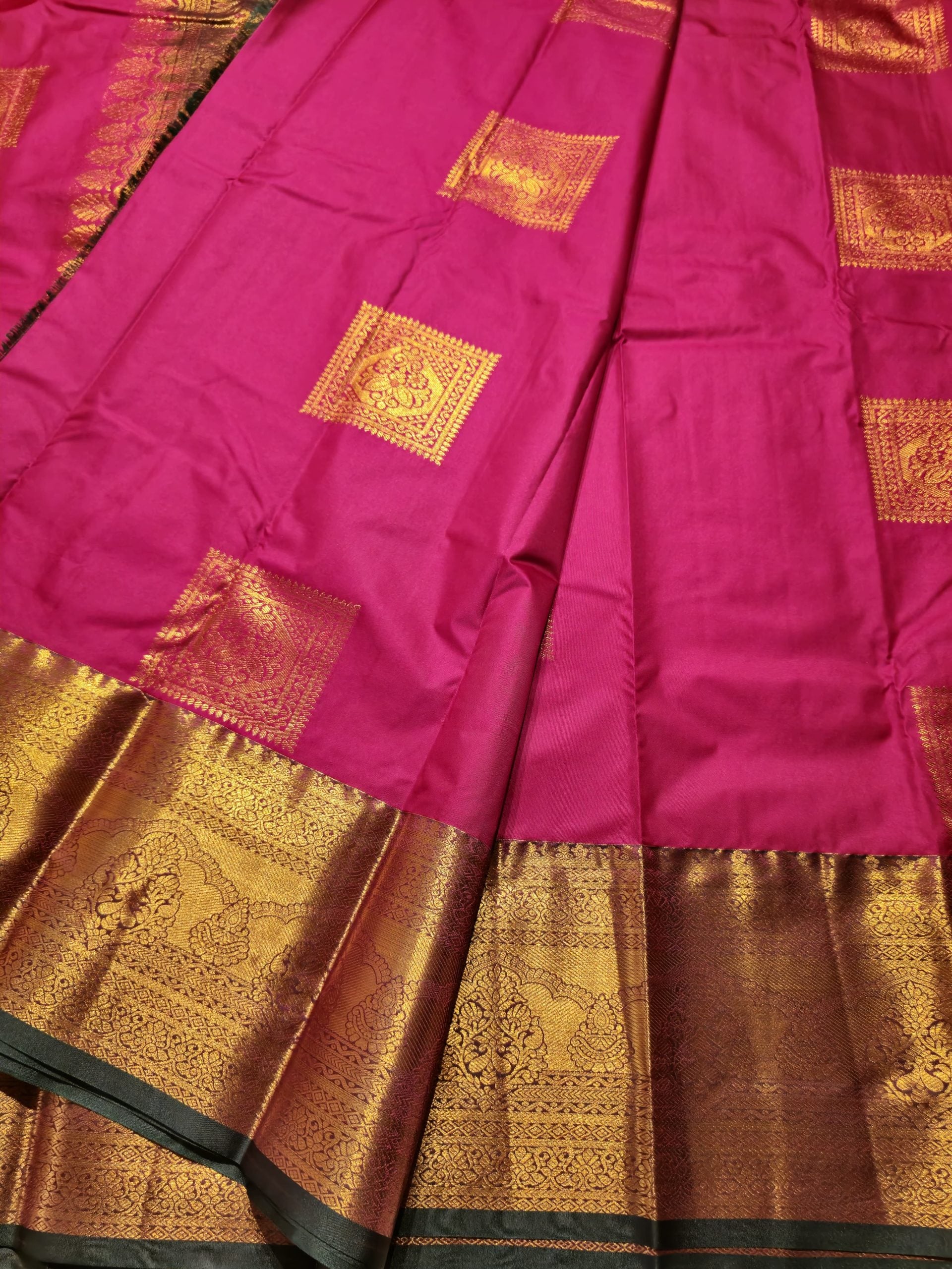 VARAMAHA LAKSHMI SPECIAL-RANIPINK SAREE