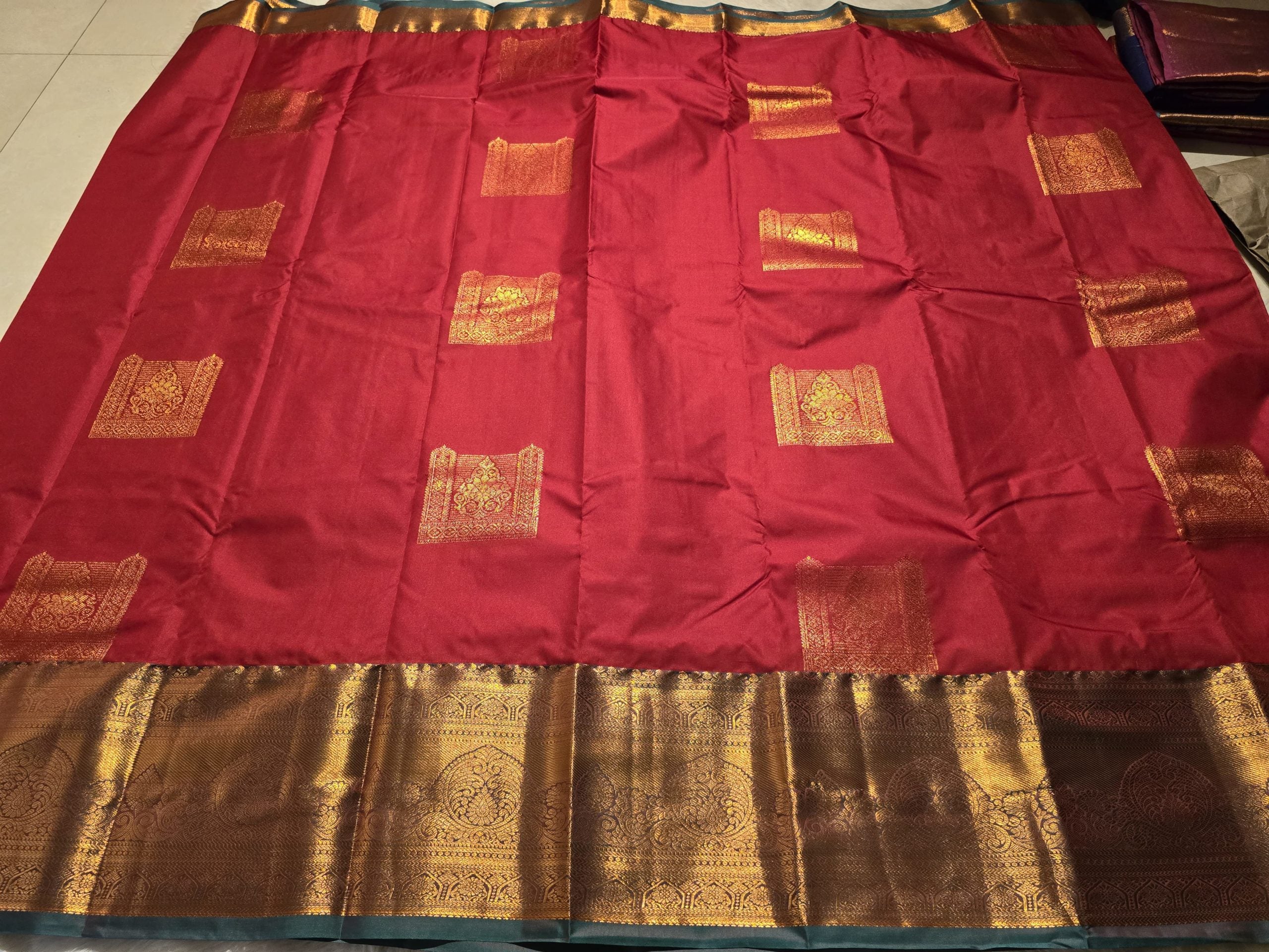 VARAMAHA LAKSHMI SPECIAL-RED WITH RAMAGREEN SAREE