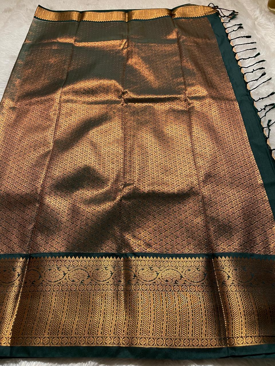 1000-BEIGE GOLD WITH BOTTLEGREEN