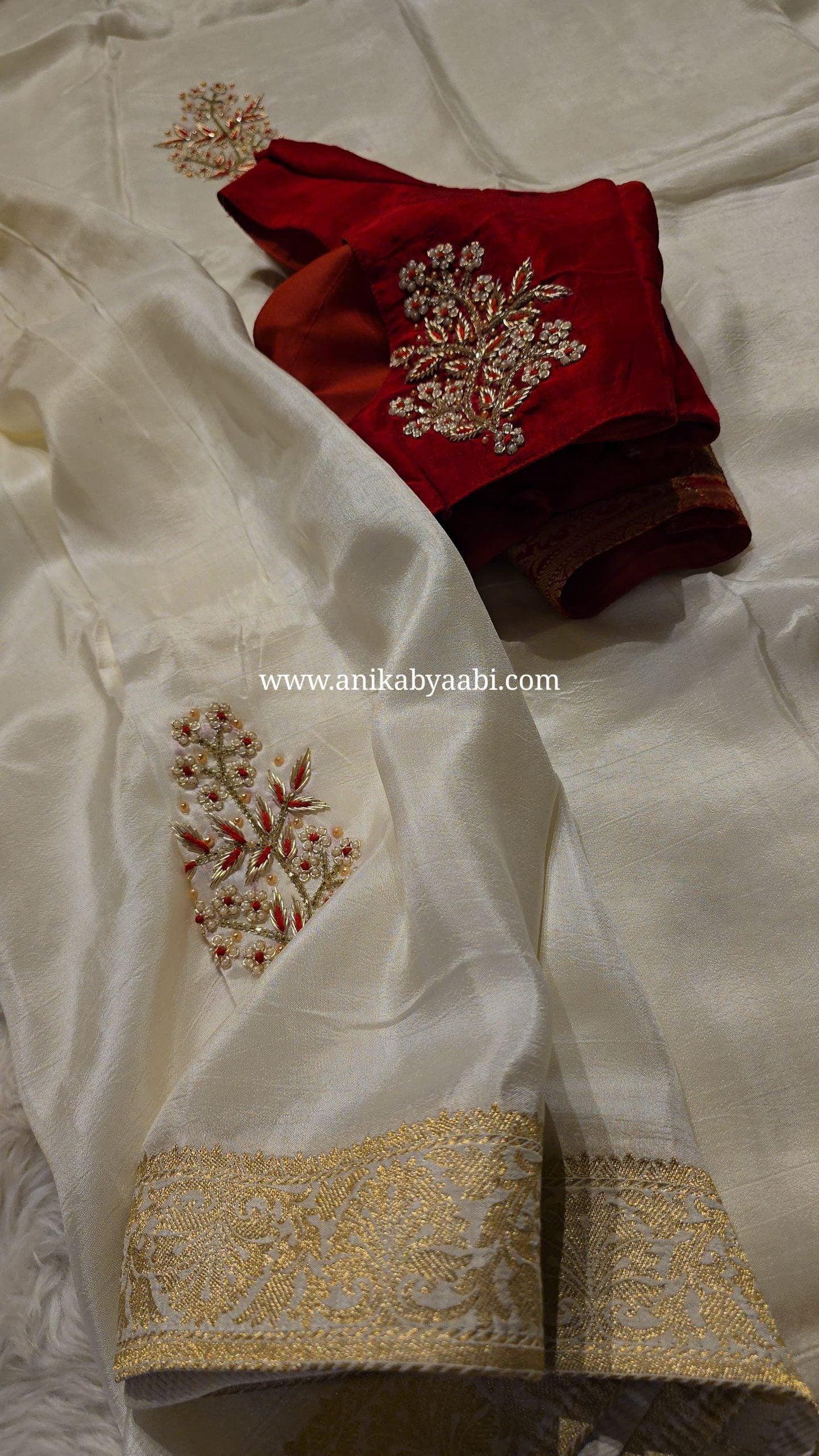ONAM SERIES-TANVI HALFWHITE SAREE
