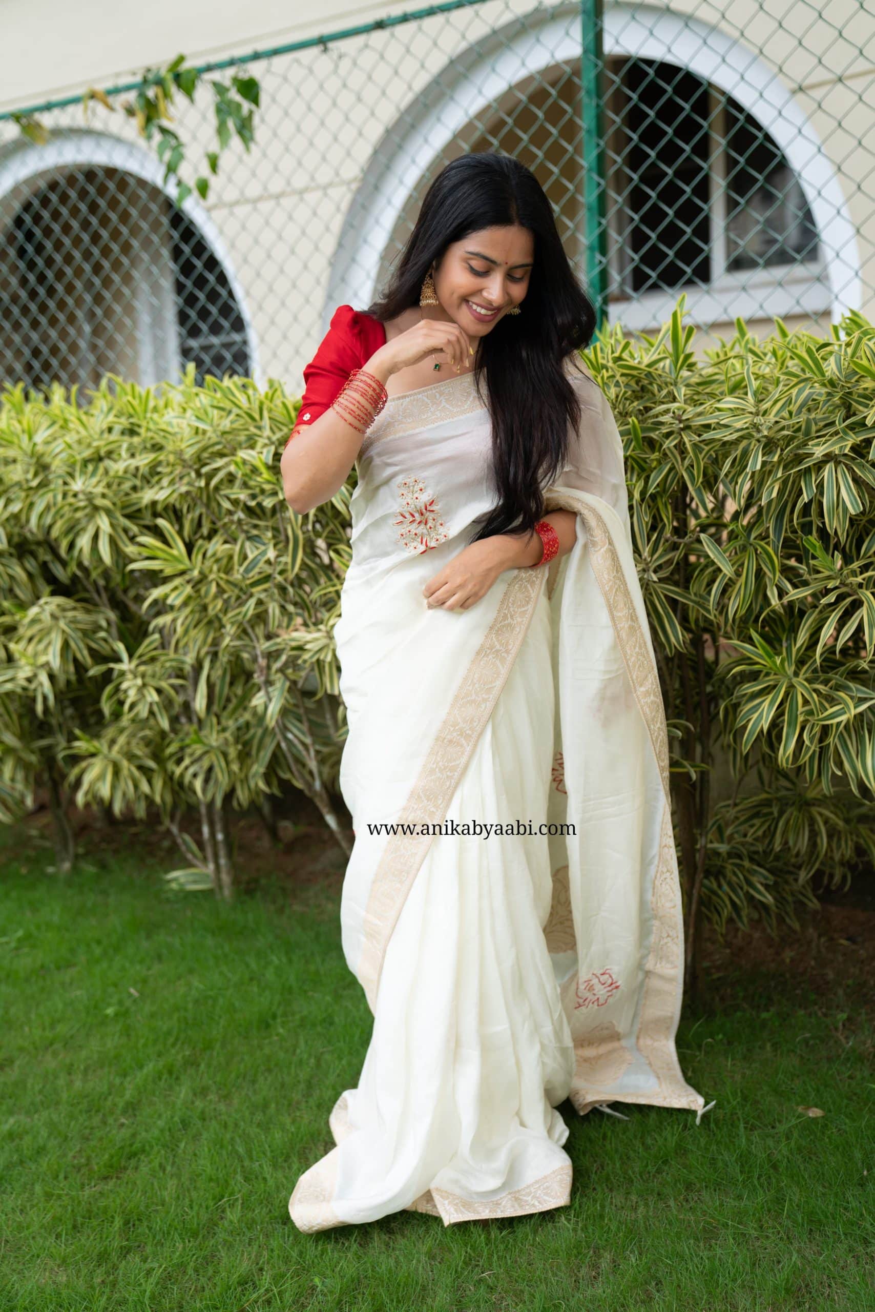 ONAM SERIES-TANVI HALFWHITE SAREE