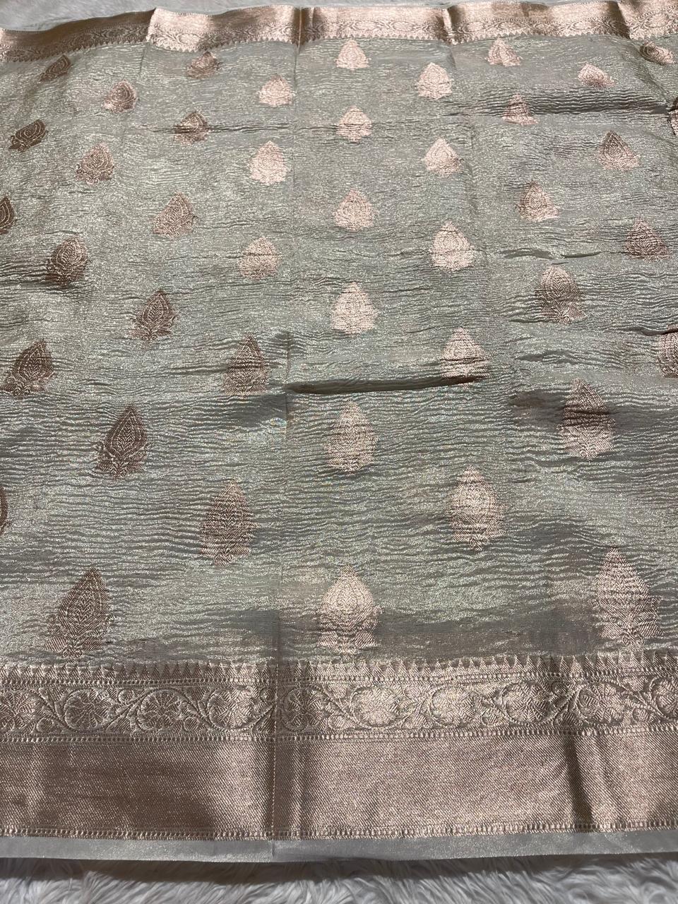 CRUSH MOTIF-HALF WHITE SAREE