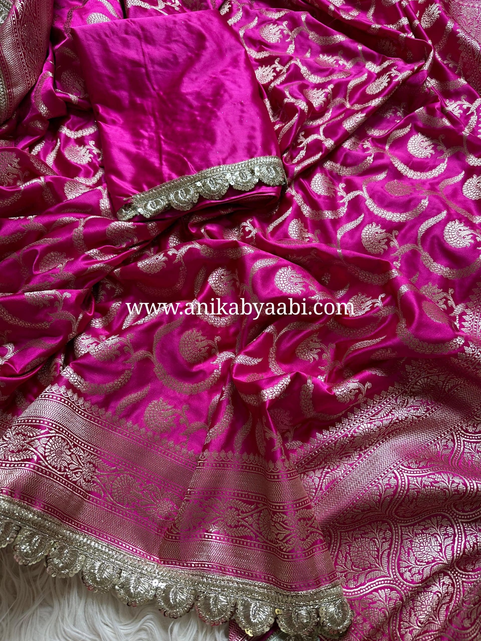 MUSHRO LACE-RANI PINK SAREE