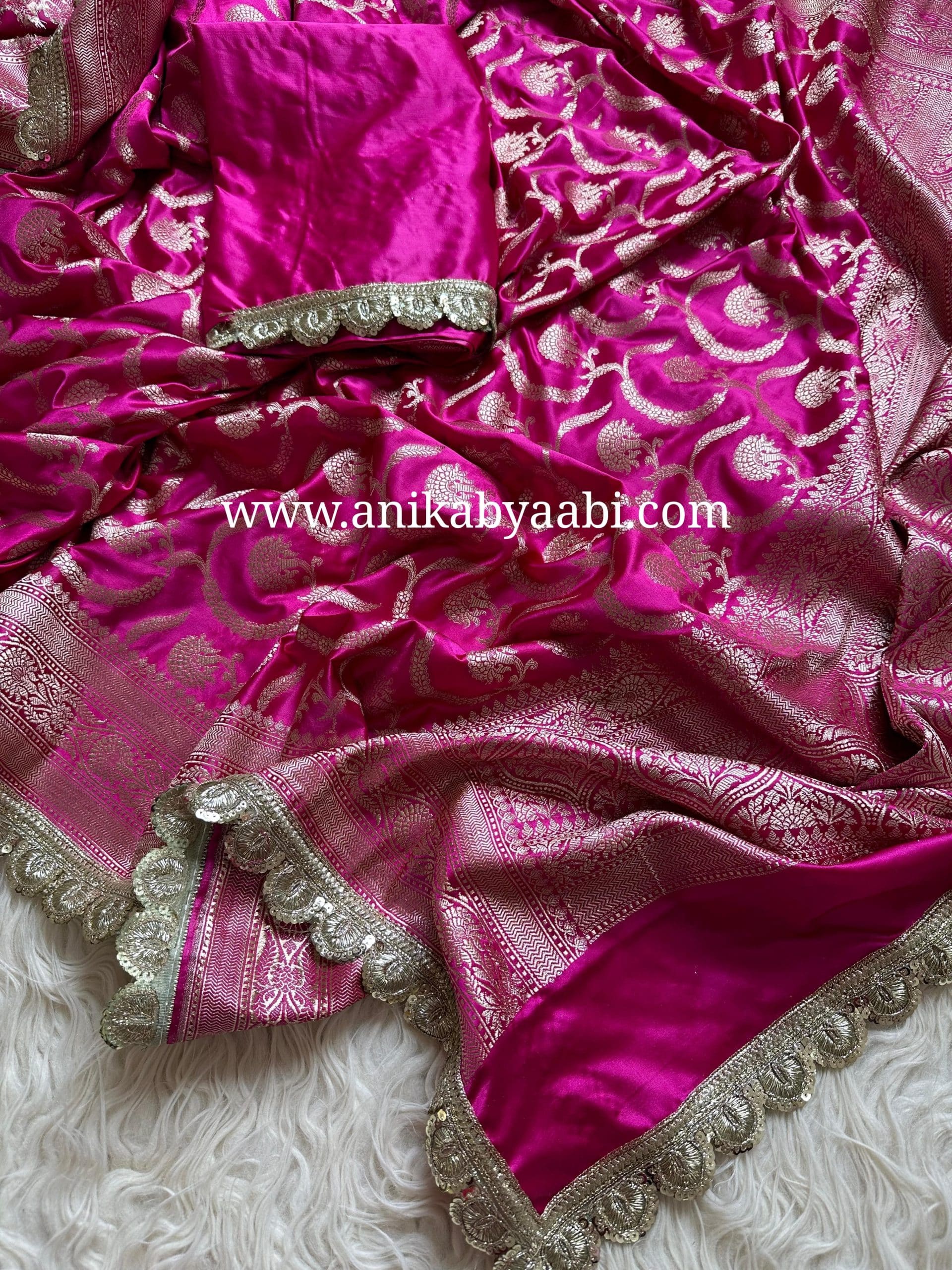 MUSHRO LACE-RANI PINK SAREE