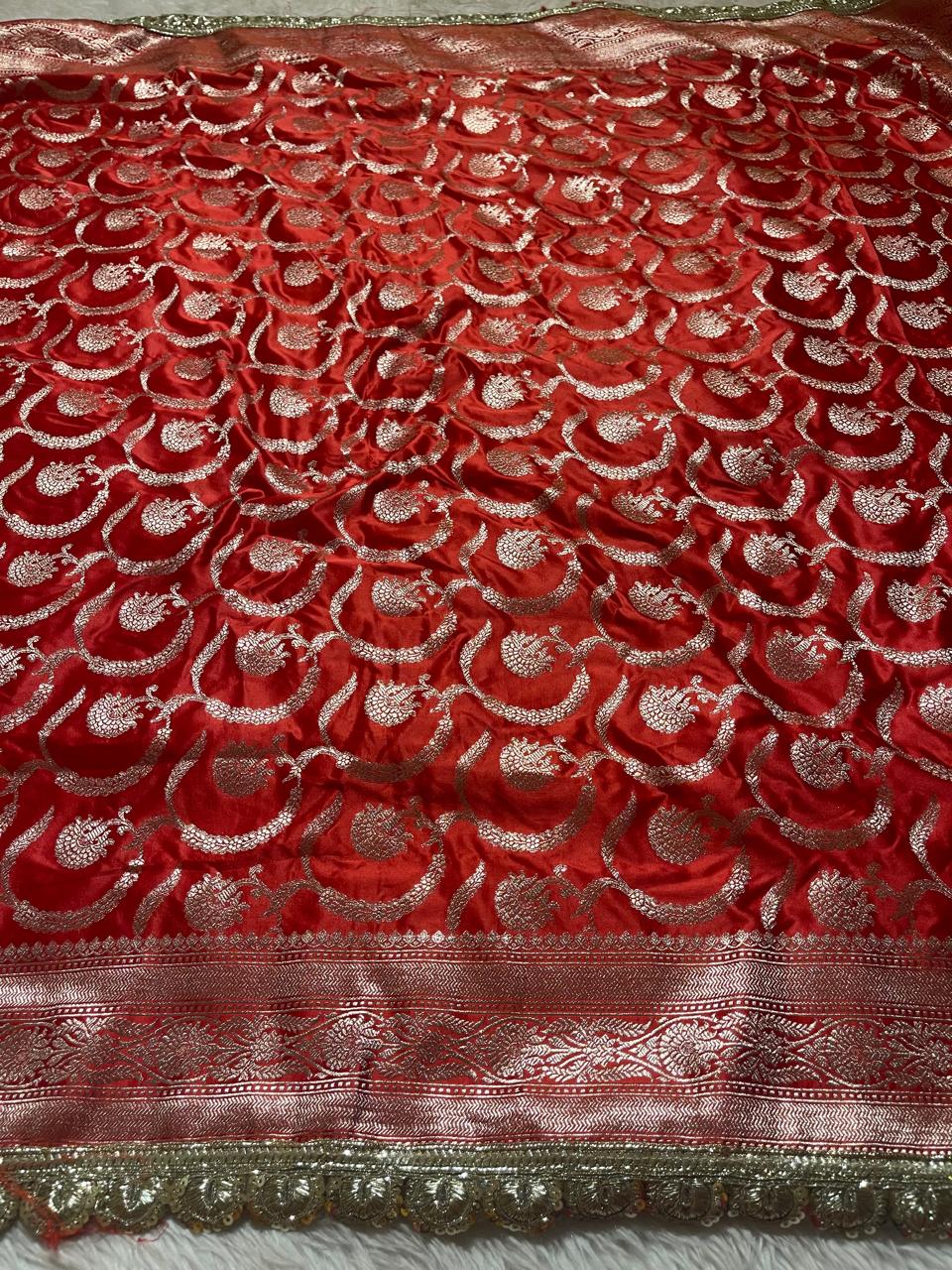 MUSHRO LACE-RED SAREE