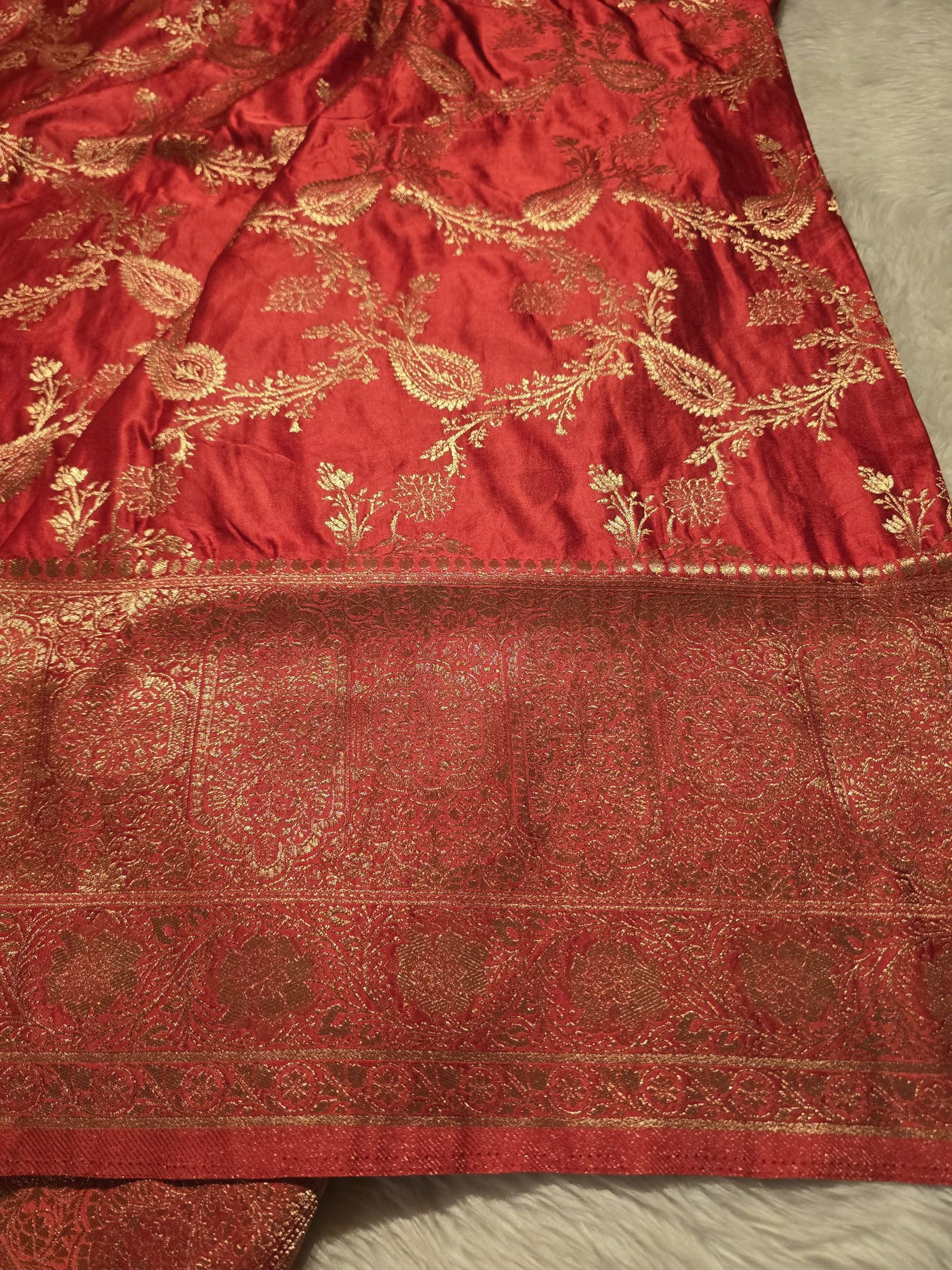 SHOBHI-RED SAREE